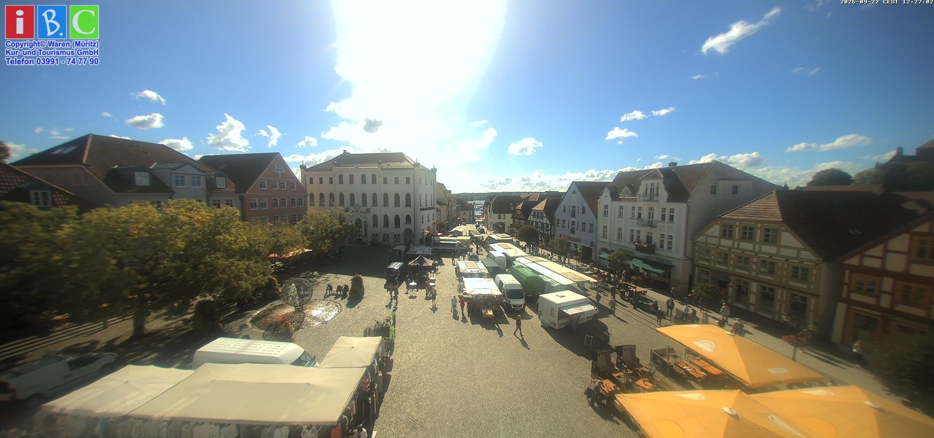 Archiv Foto Webcam Neuer Markt in Waren an der Müritz