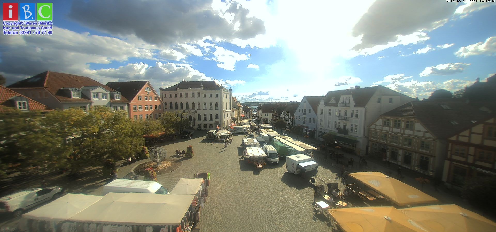 Archiv Foto Webcam Neuer Markt in Waren an der Müritz