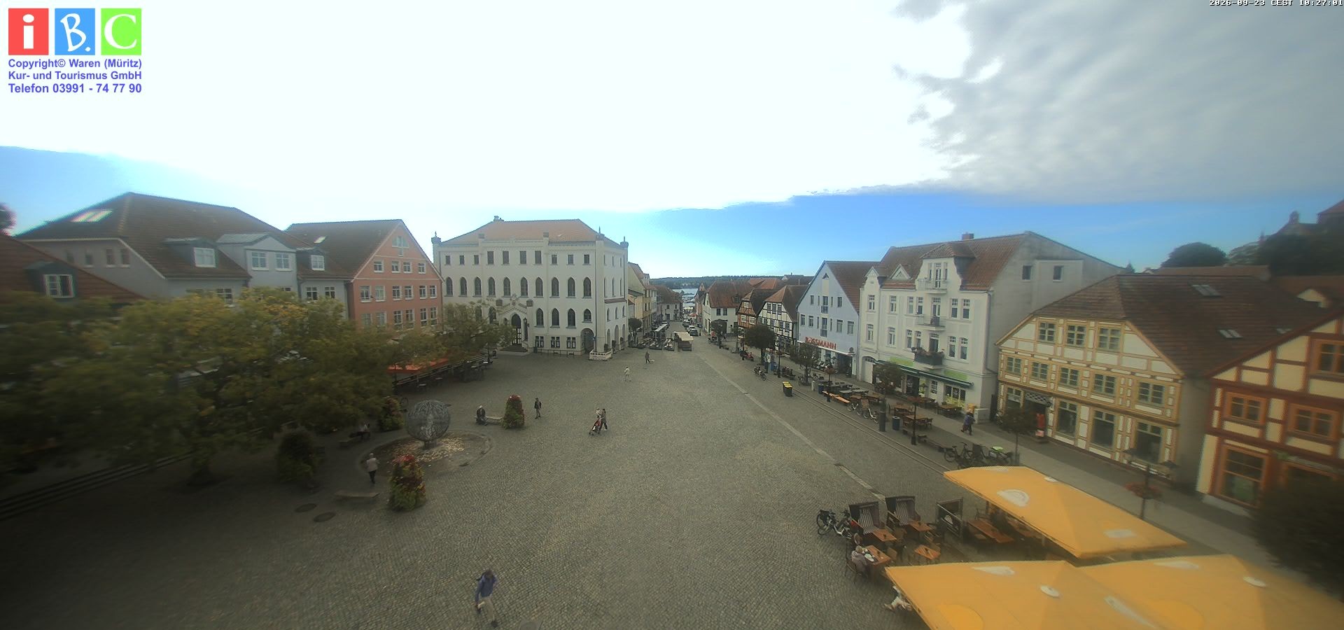 Archiv Foto Webcam Neuer Markt in Waren an der Müritz