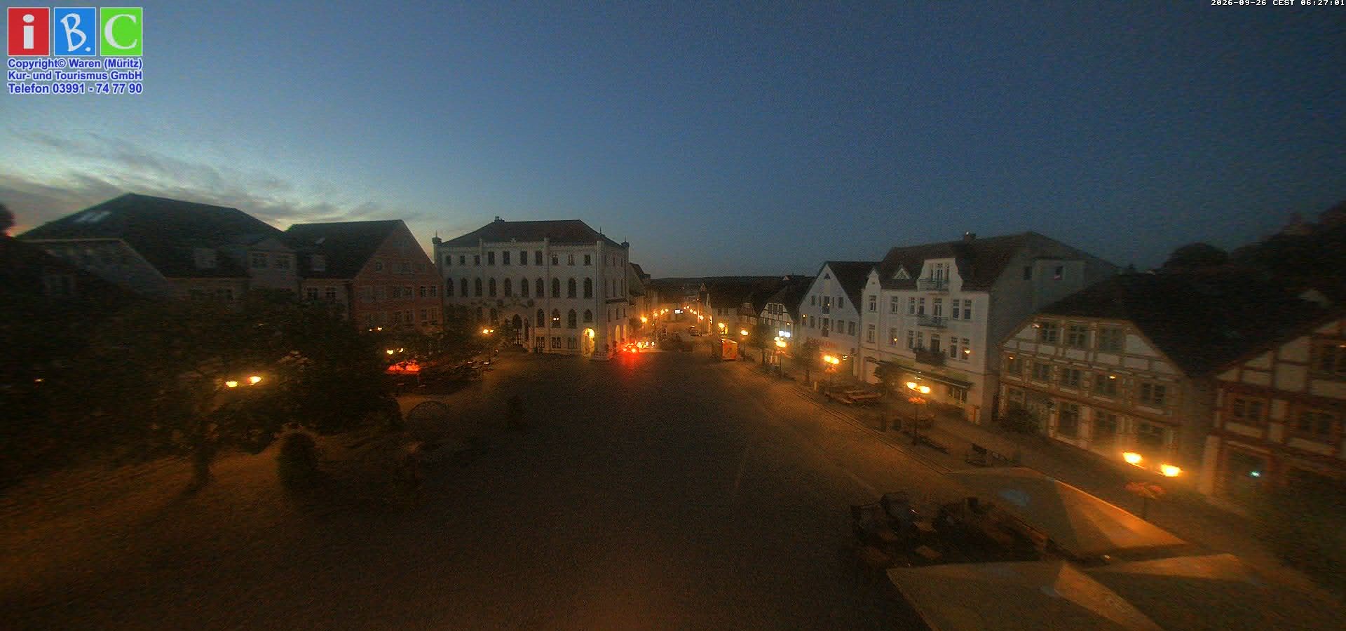Archived image Webcam Waren (Müritz) - Market place