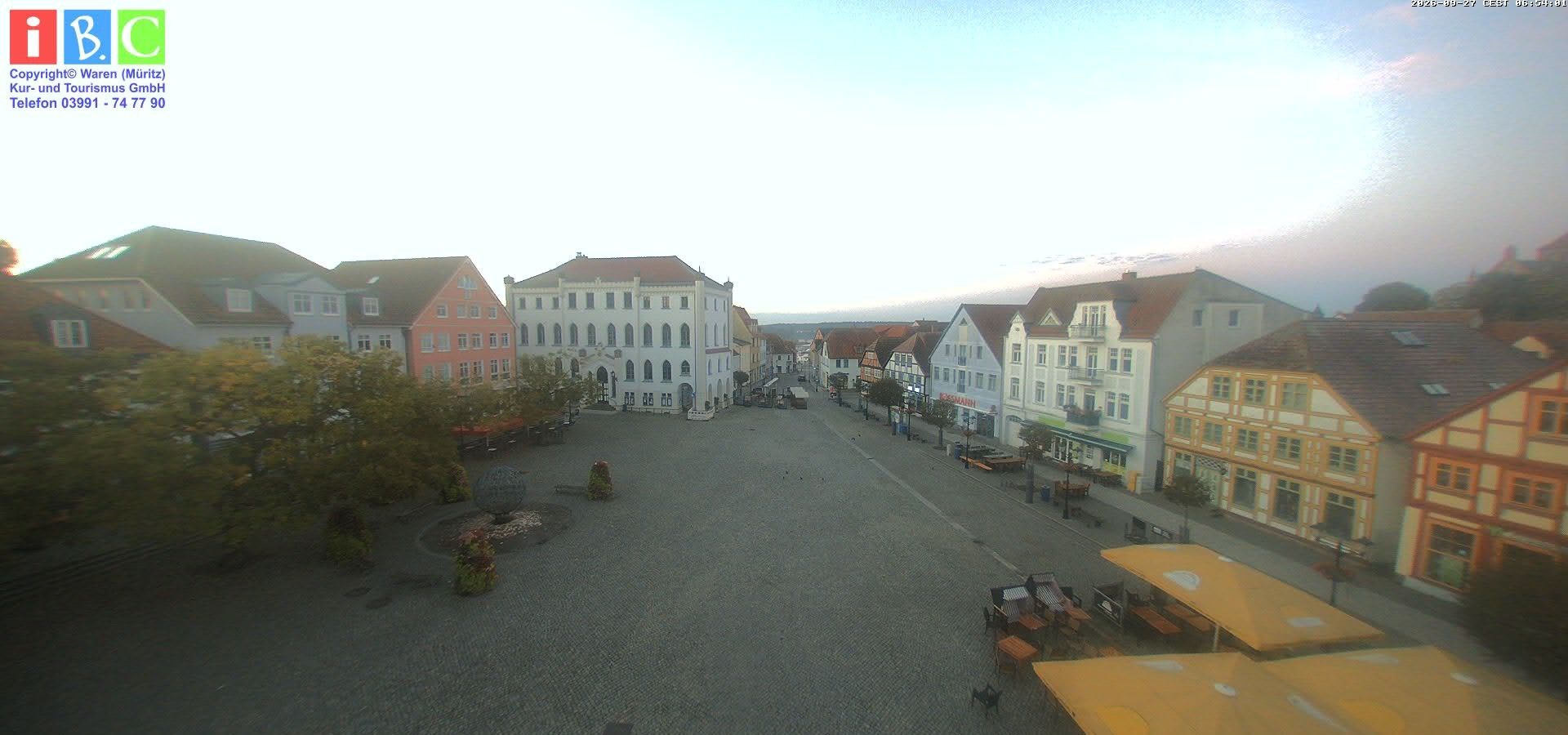 Archiv Foto Webcam Neuer Markt in Waren an der Müritz