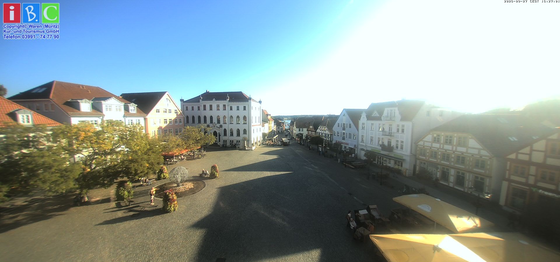 Archiv Foto Webcam Neuer Markt in Waren an der Müritz