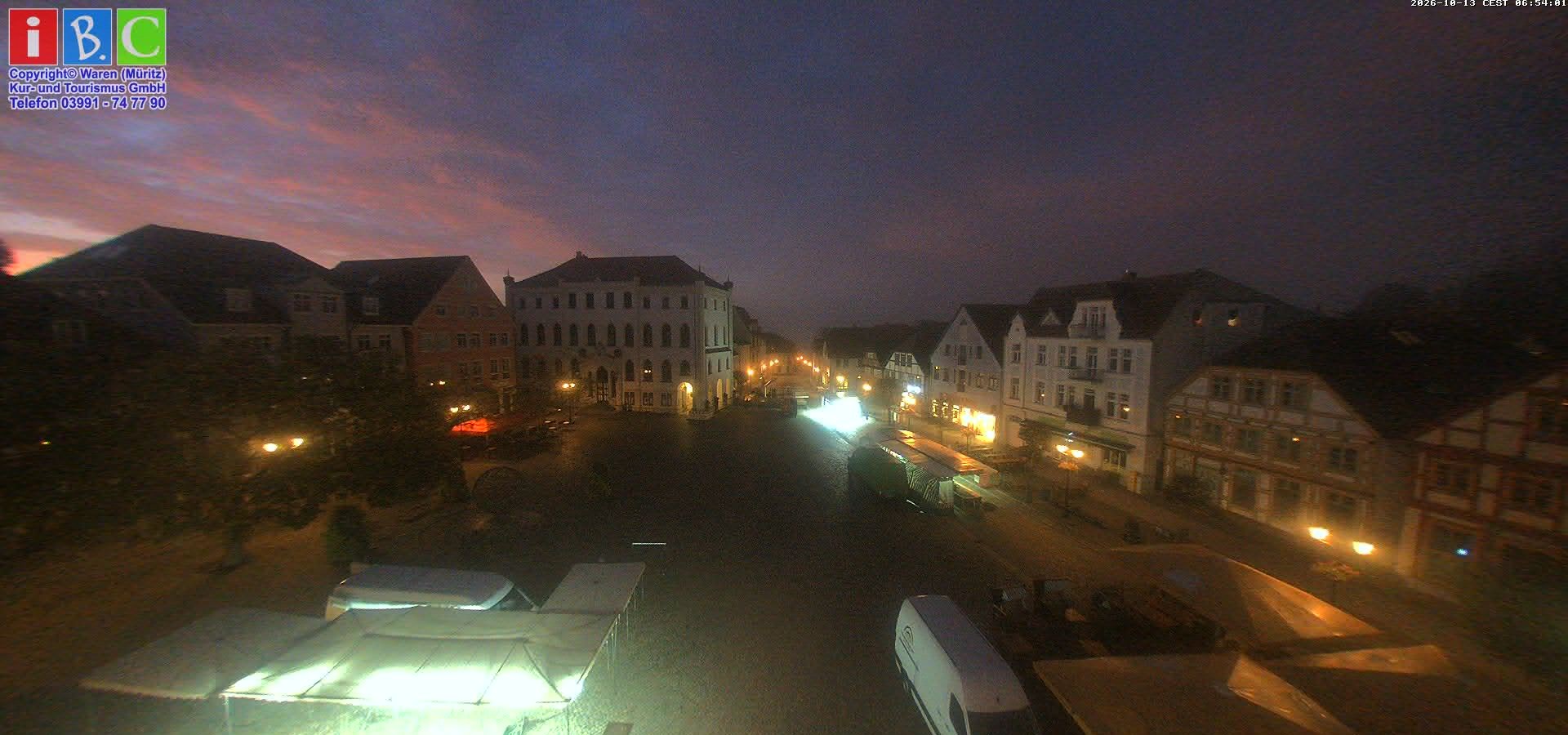 Archiv Foto Webcam Neuer Markt in Waren an der Müritz