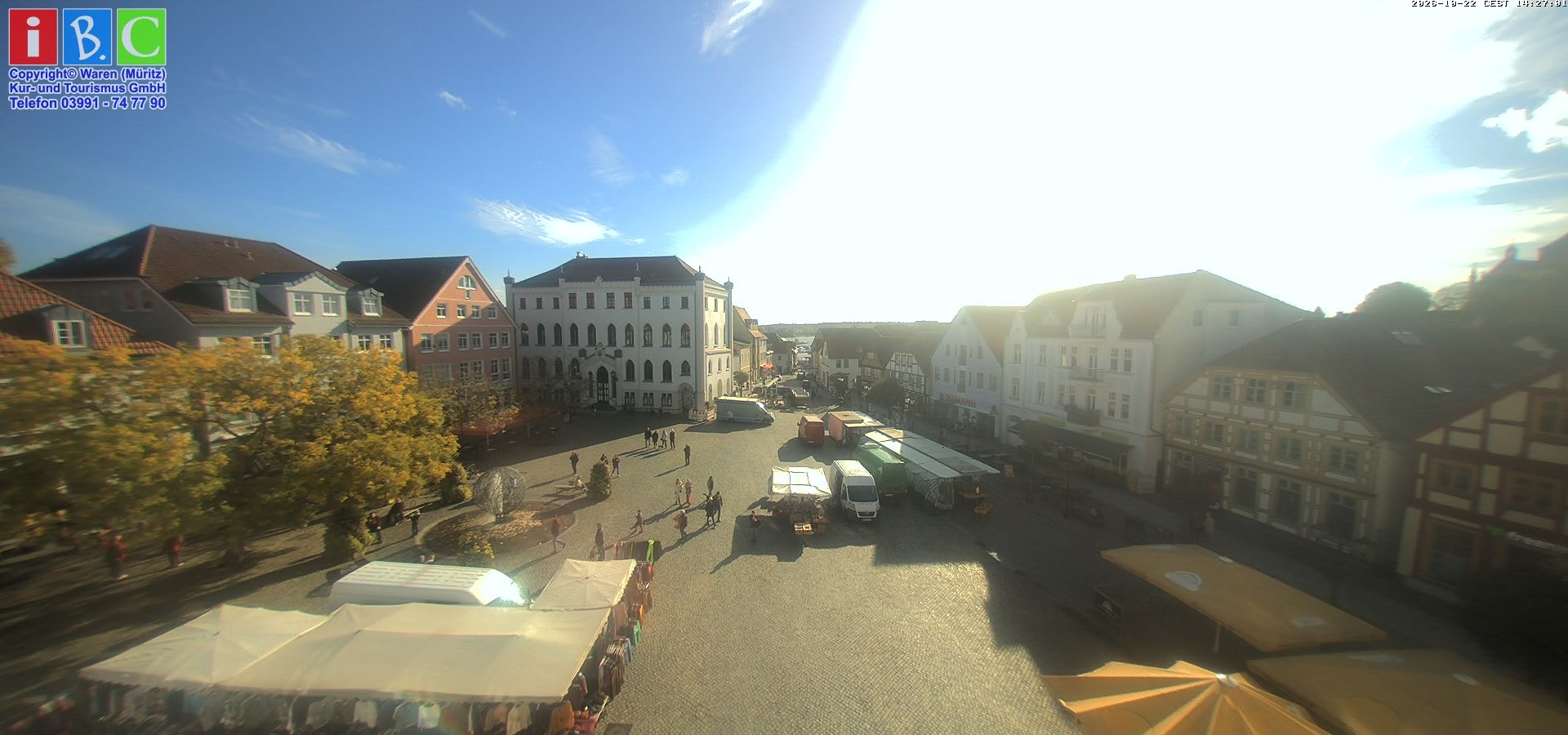 Archived image Webcam Waren (Müritz) - Market place
