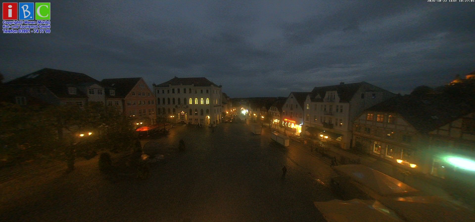Archived image Webcam Waren (Müritz) - Market place