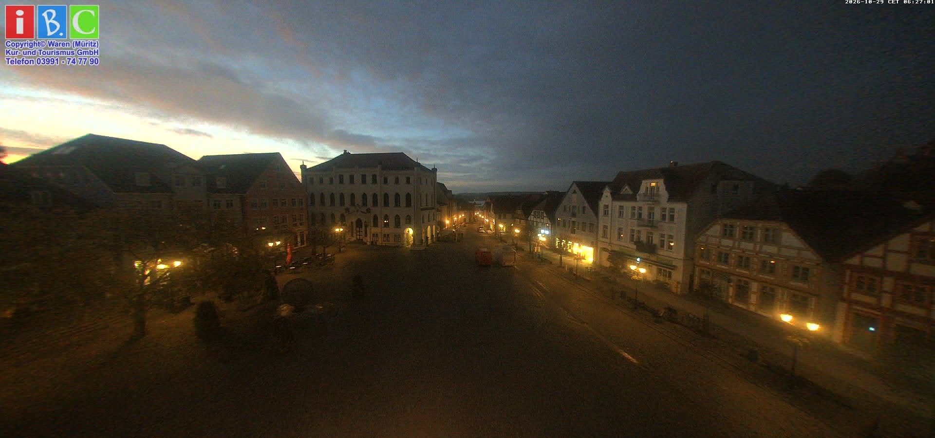 Archiv Foto Webcam Neuer Markt in Waren an der Müritz