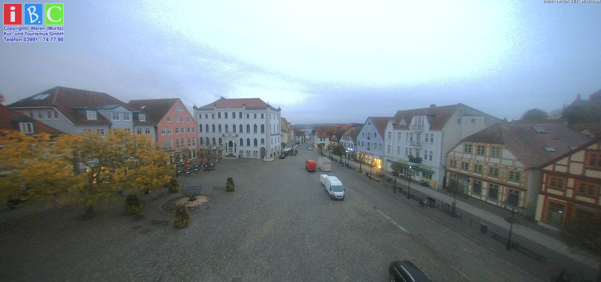 Archiv Foto Webcam Neuer Markt in Waren an der Müritz