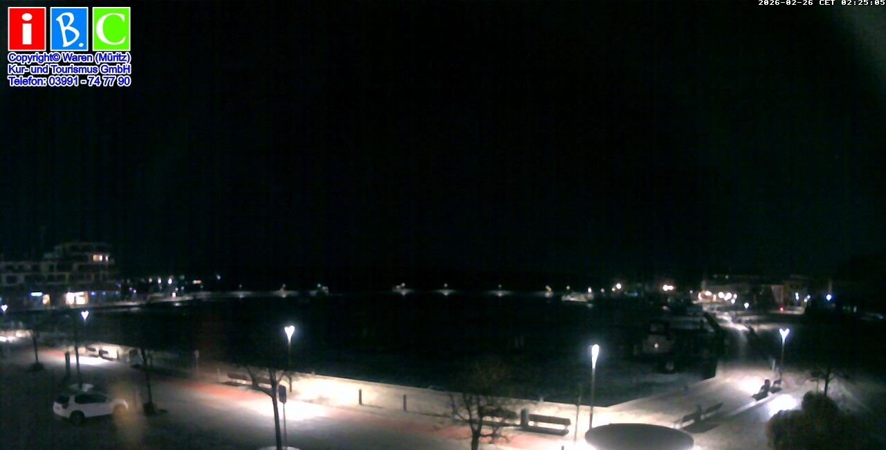 Archived image Webcam Harbour Waren (Müritz)