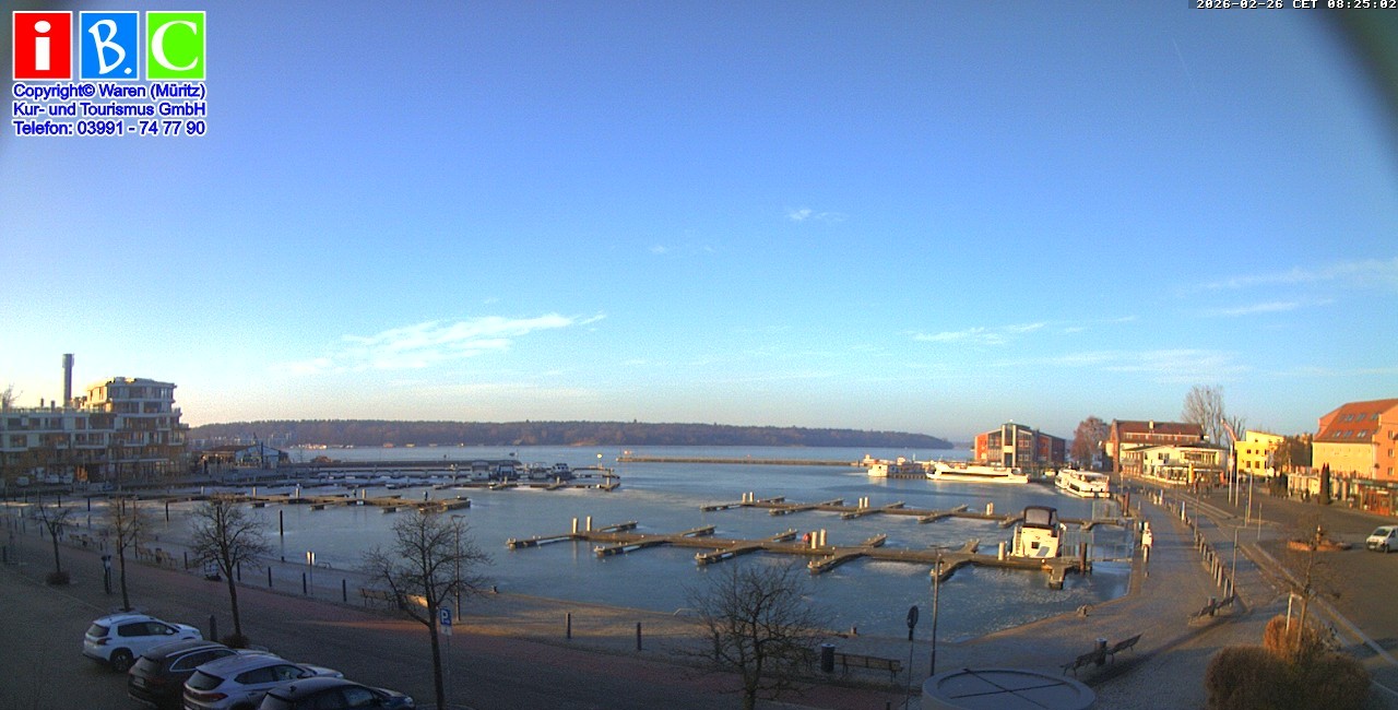 Archived image Webcam Harbour Waren (Müritz)