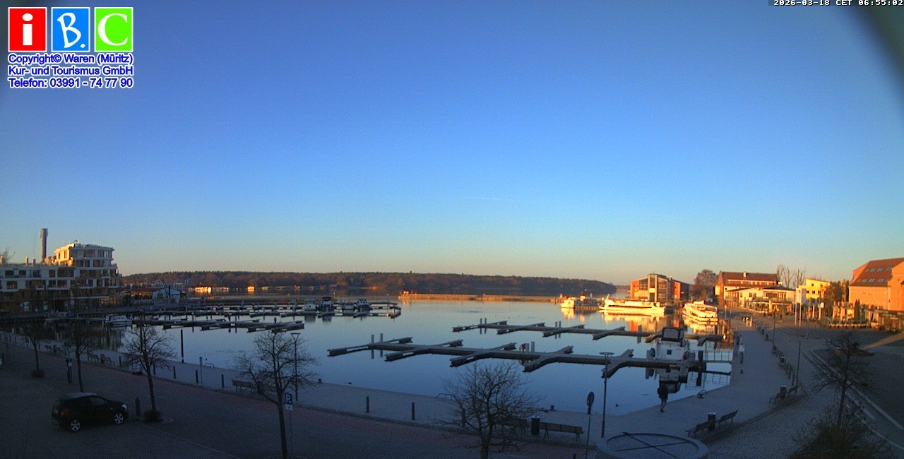 Archived image Webcam Harbour Waren (Müritz)