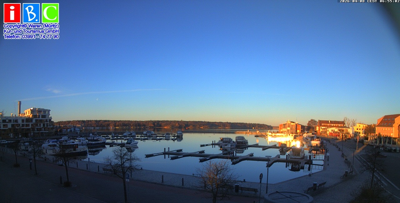 Archived image Webcam Harbour Waren (Müritz)