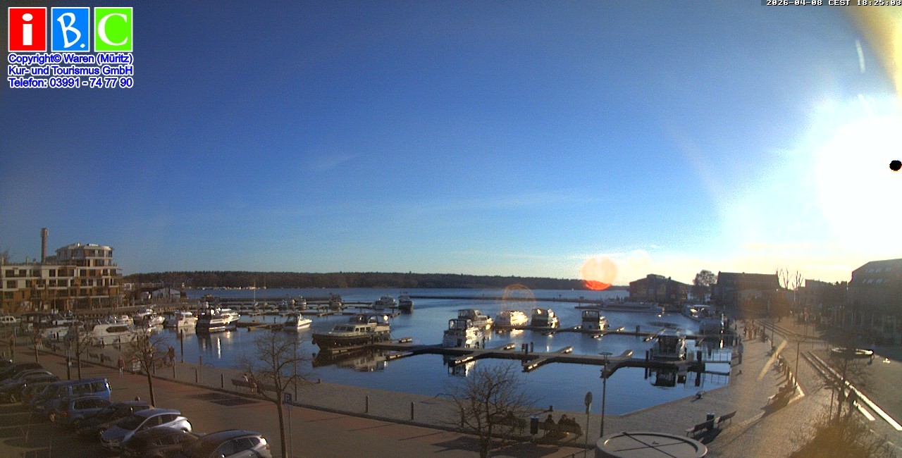 Archived image Webcam Harbour Waren (Müritz)
