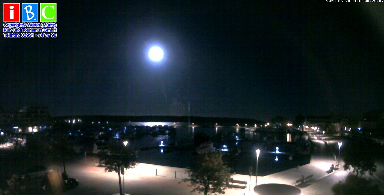 Archived image Webcam Harbour Waren (Müritz)