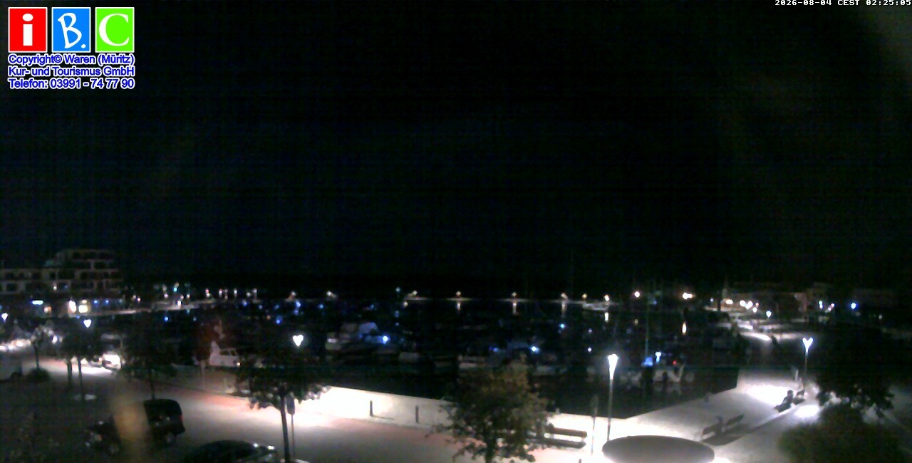 Archived image Webcam Harbour Waren (Müritz)