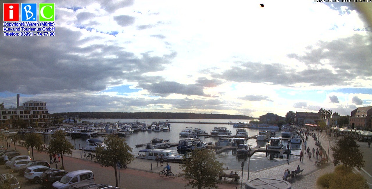 Archived image Webcam Harbour Waren (Müritz)