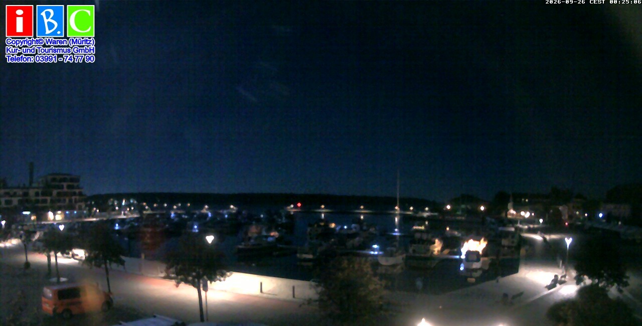 Archived image Webcam Harbour Waren (Müritz)