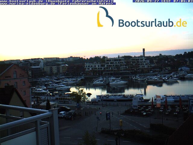 Archiv Foto Webcam Hafen in Waren an der Müritz