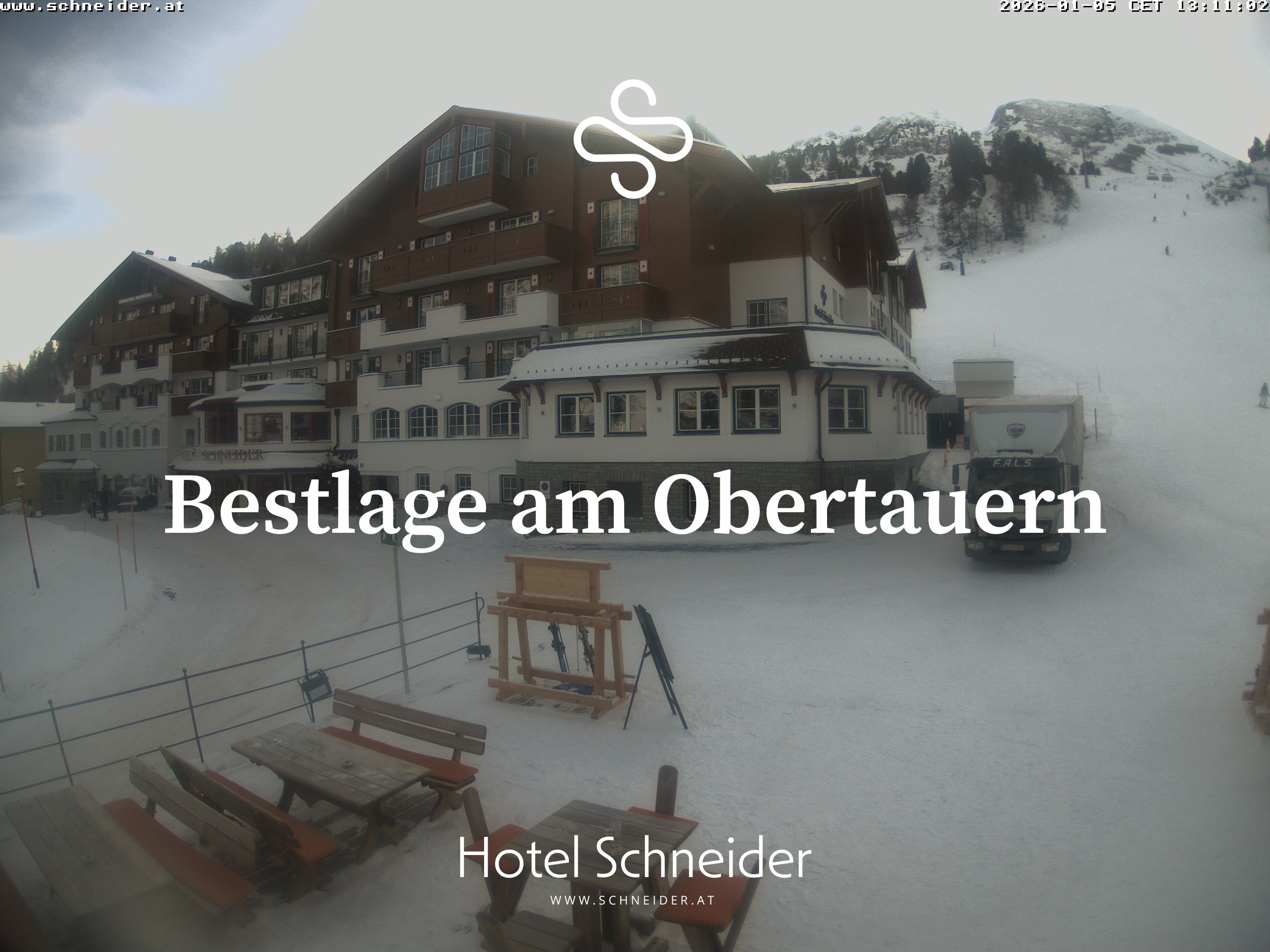 Archiv Foto Webcam Obertauern: Blick aufs Hotel Schneider