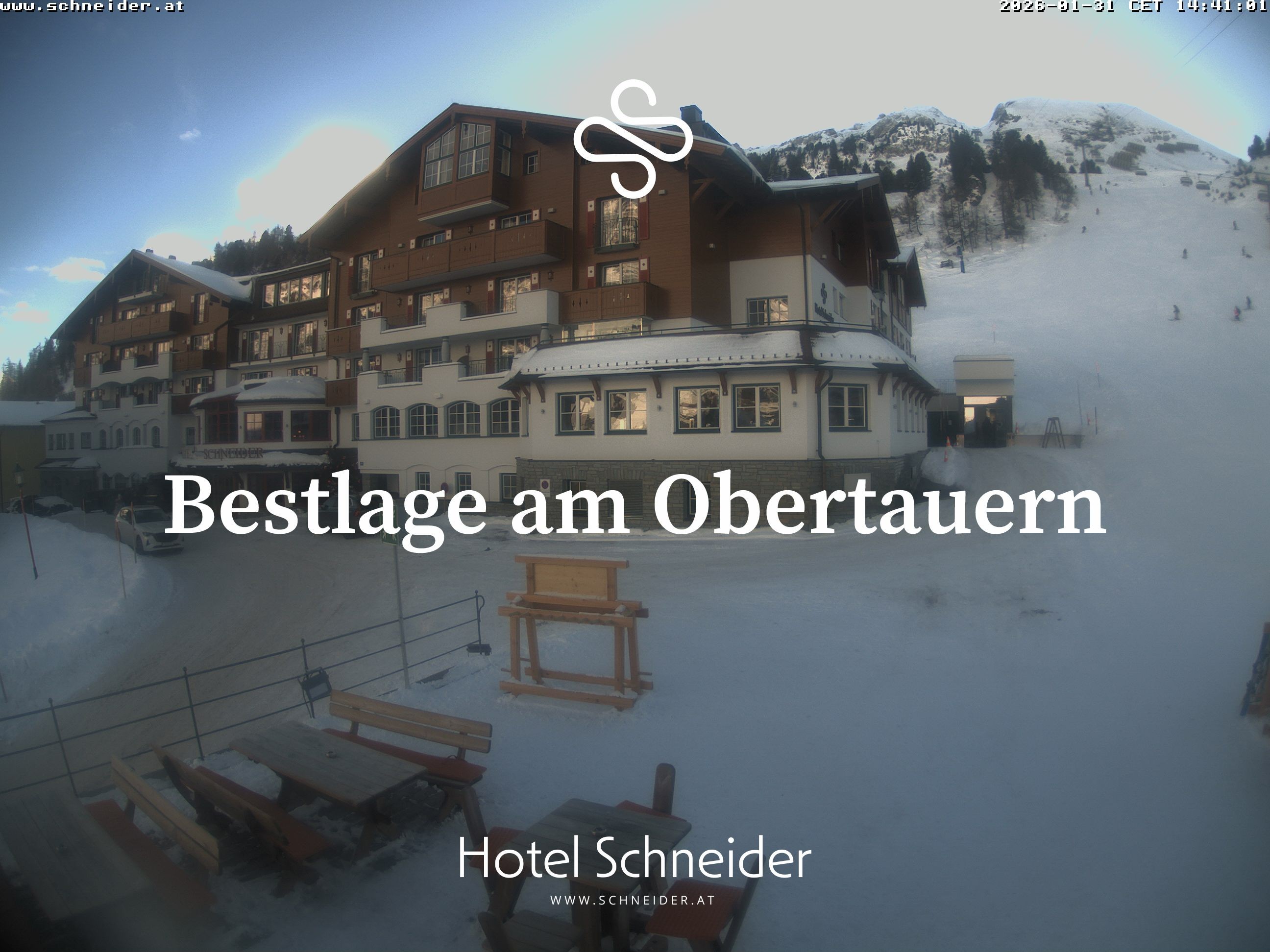 Archiv Foto Webcam Obertauern: Blick aufs Hotel Schneider