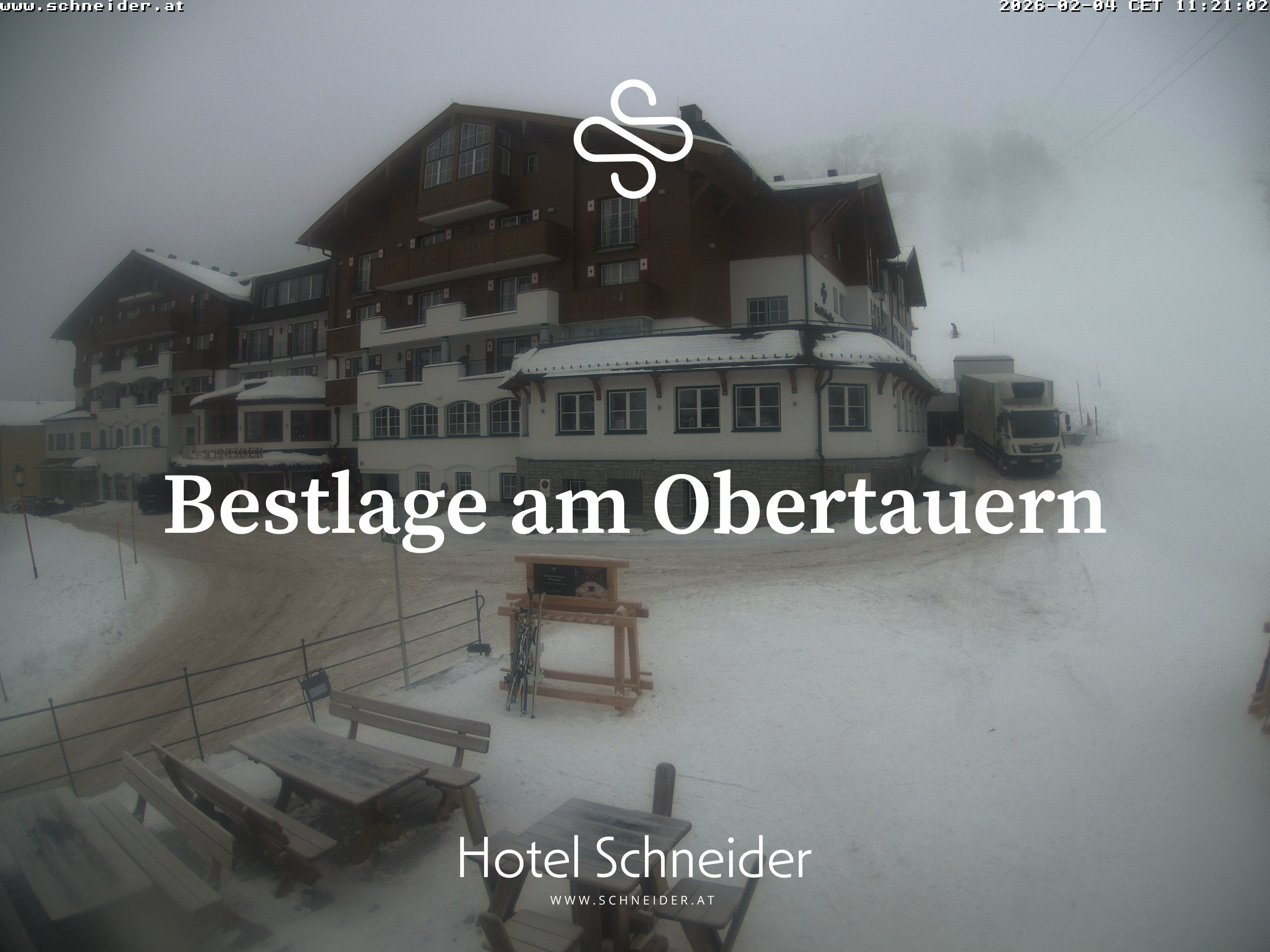 Archiv Foto Webcam Obertauern: Blick aufs Hotel Schneider