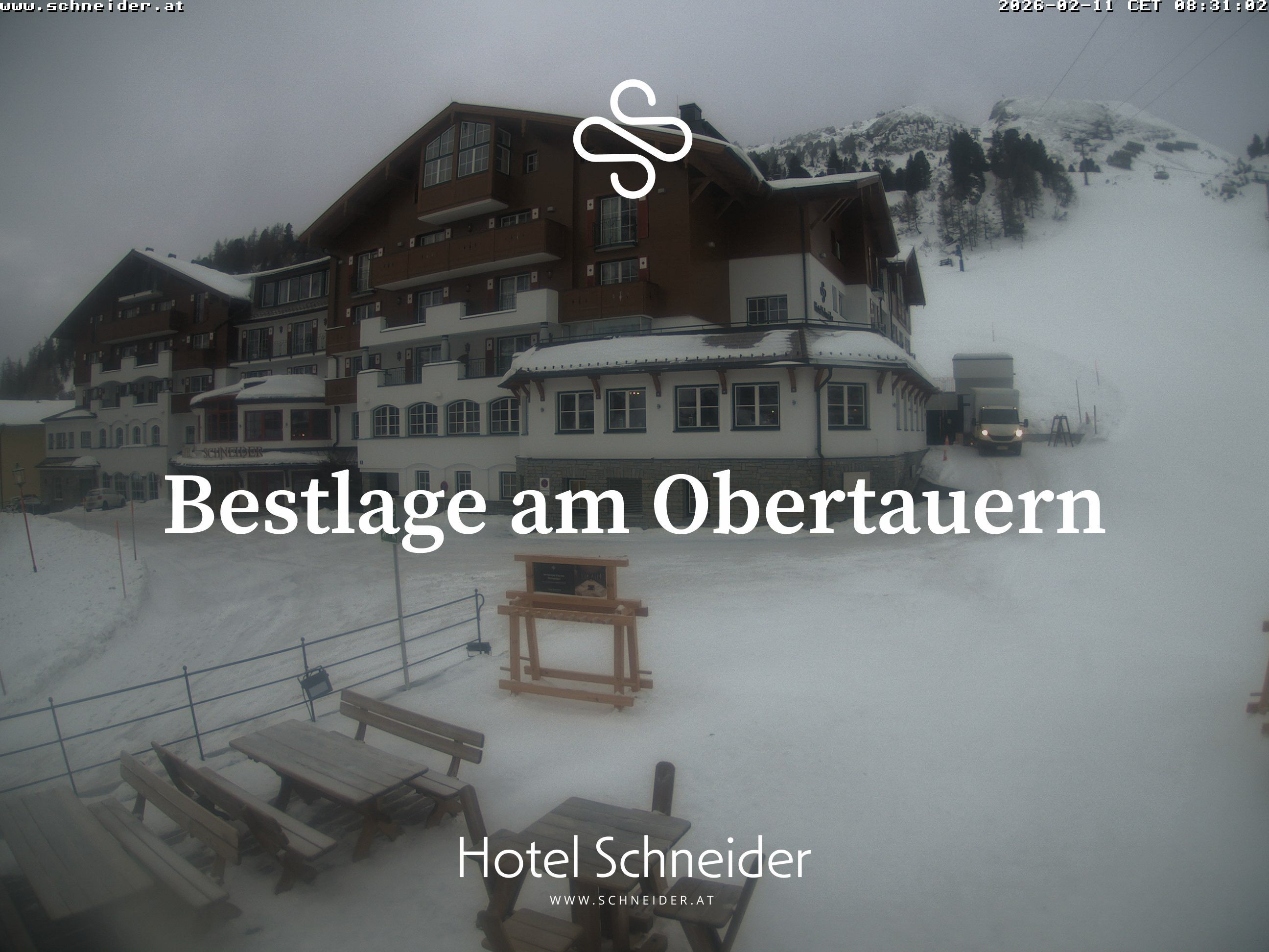 Archiv Foto Webcam Obertauern: Blick aufs Hotel Schneider