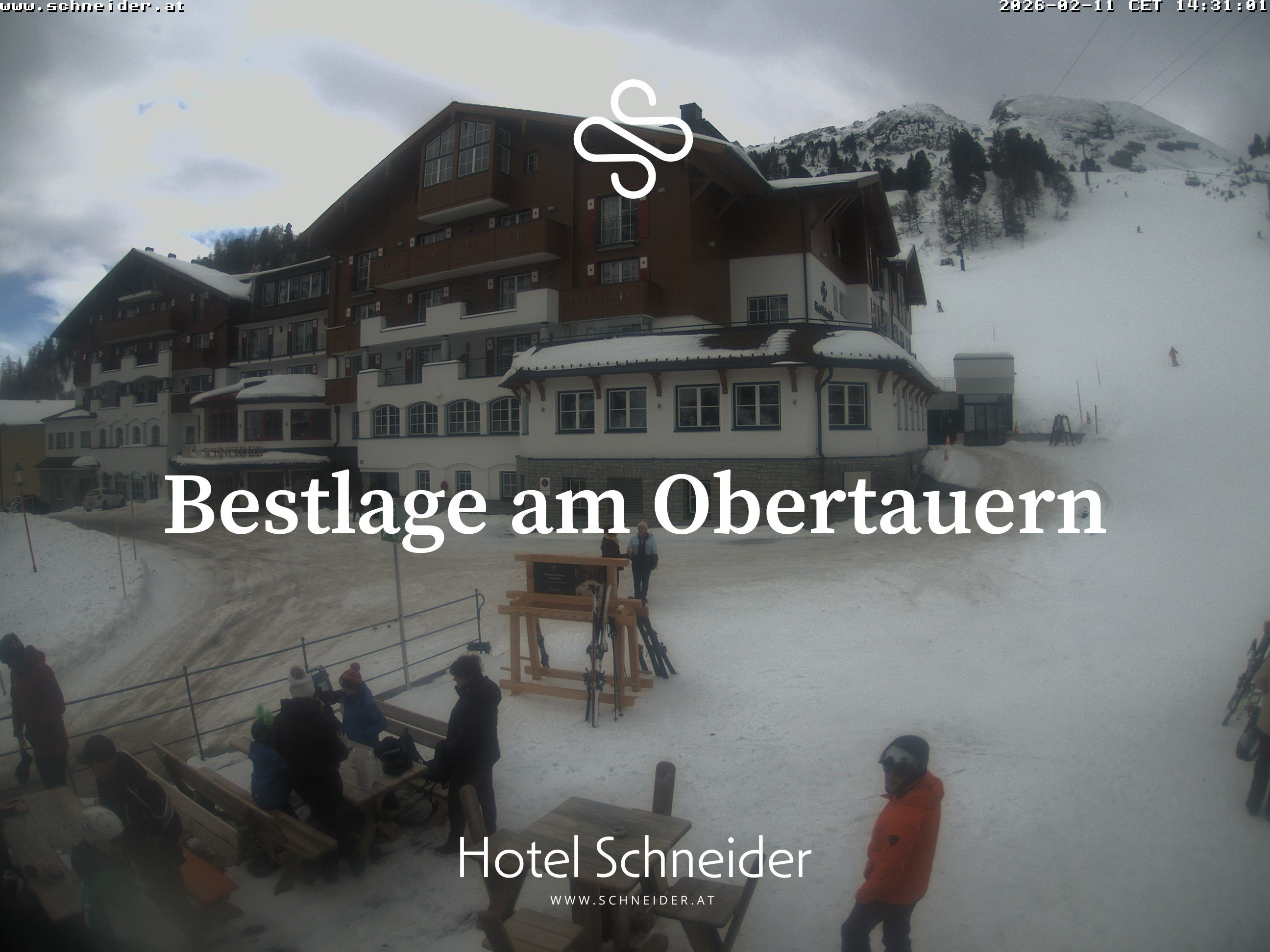 Archiv Foto Webcam Obertauern: Blick aufs Hotel Schneider