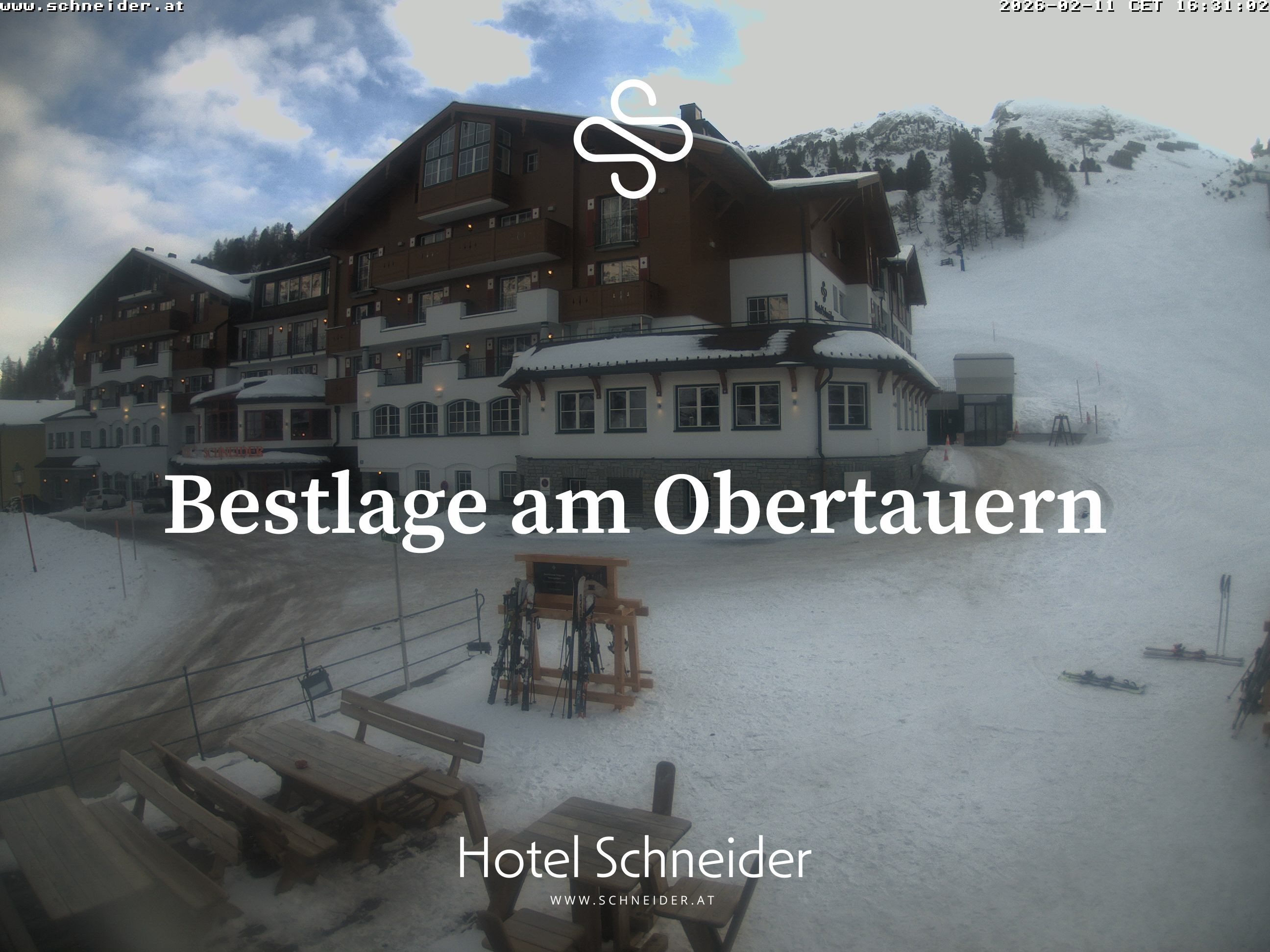 Archiv Foto Webcam Obertauern: Blick aufs Hotel Schneider