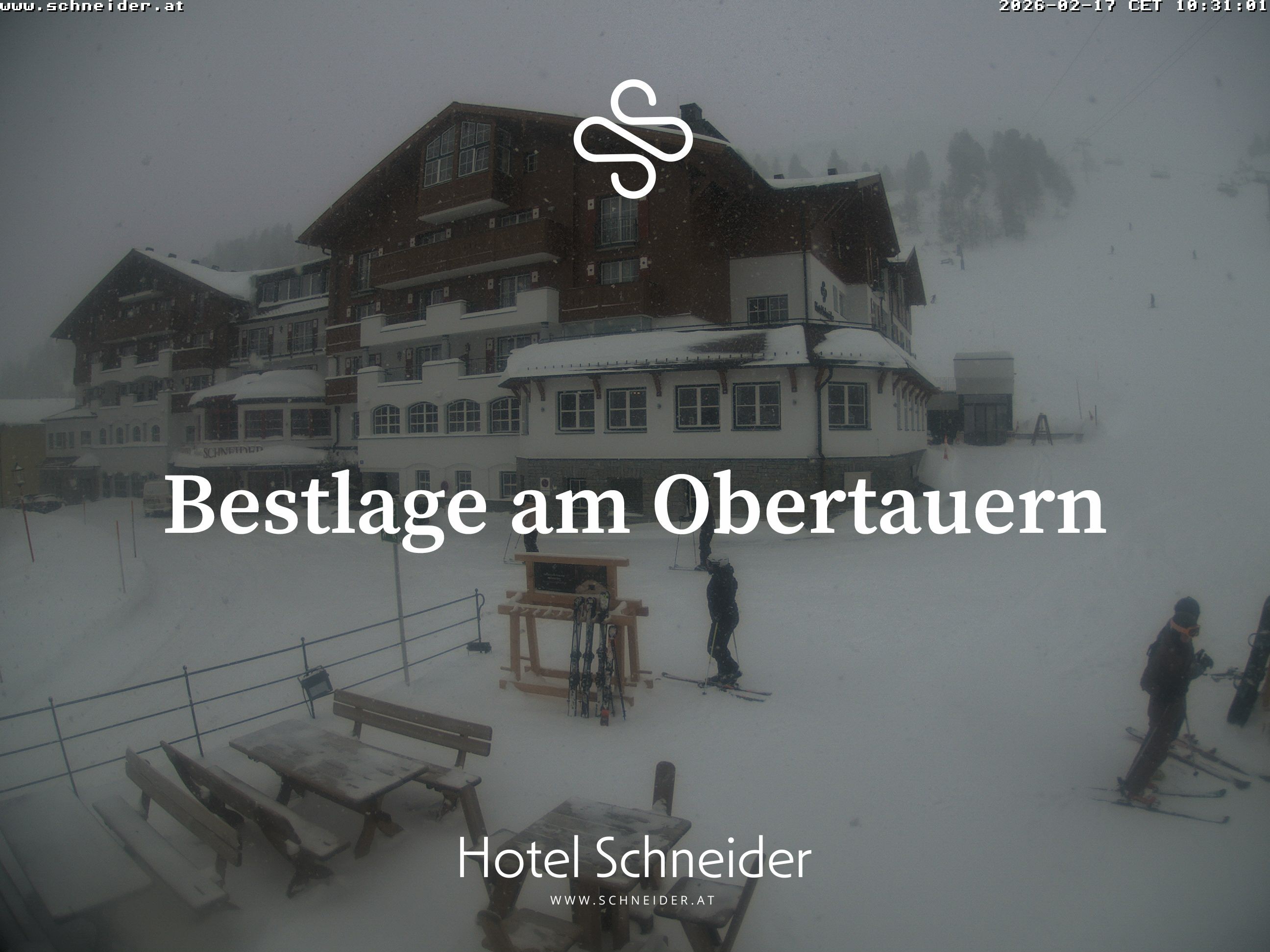 Archiv Foto Webcam Obertauern: Blick aufs Hotel Schneider