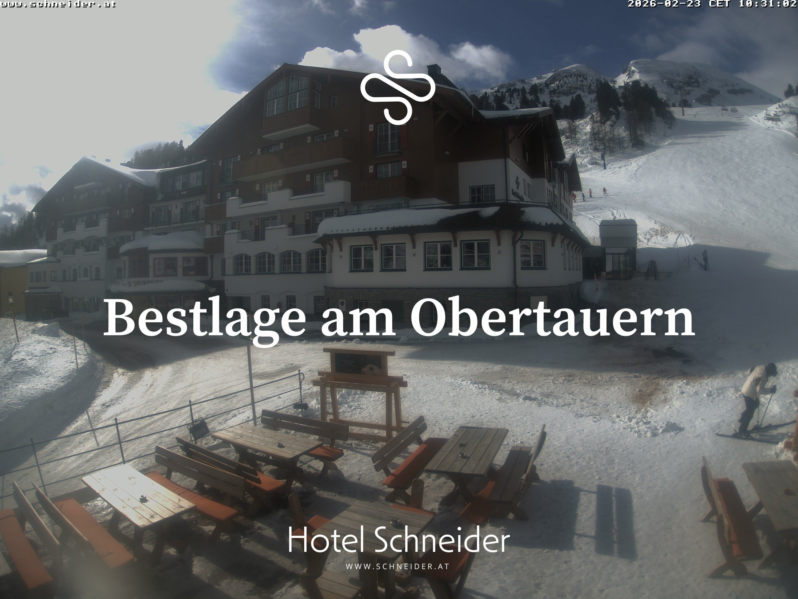Archiv Foto Webcam Obertauern: Blick aufs Hotel Schneider