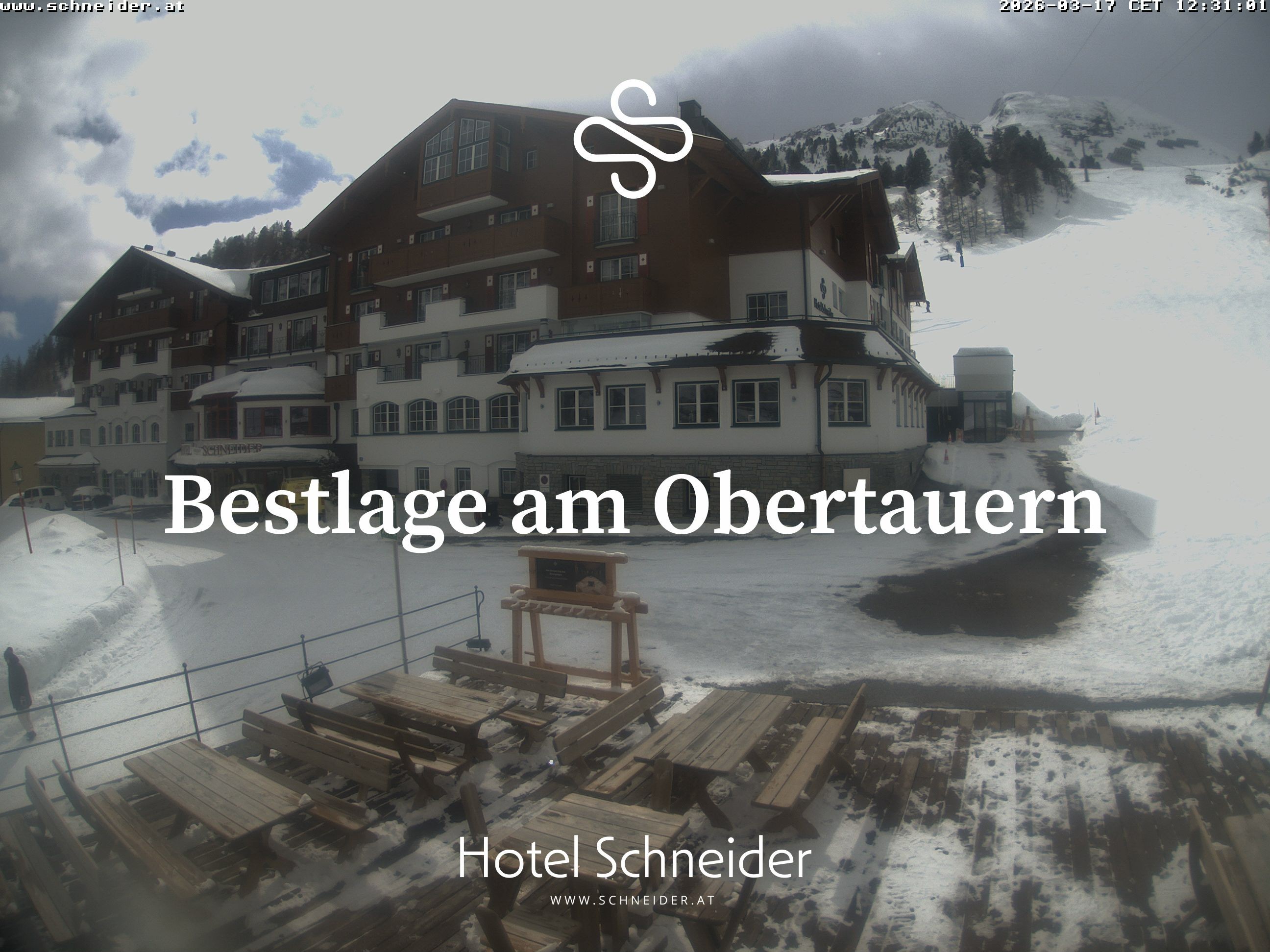 Archiv Foto Webcam Obertauern: Blick aufs Hotel Schneider
