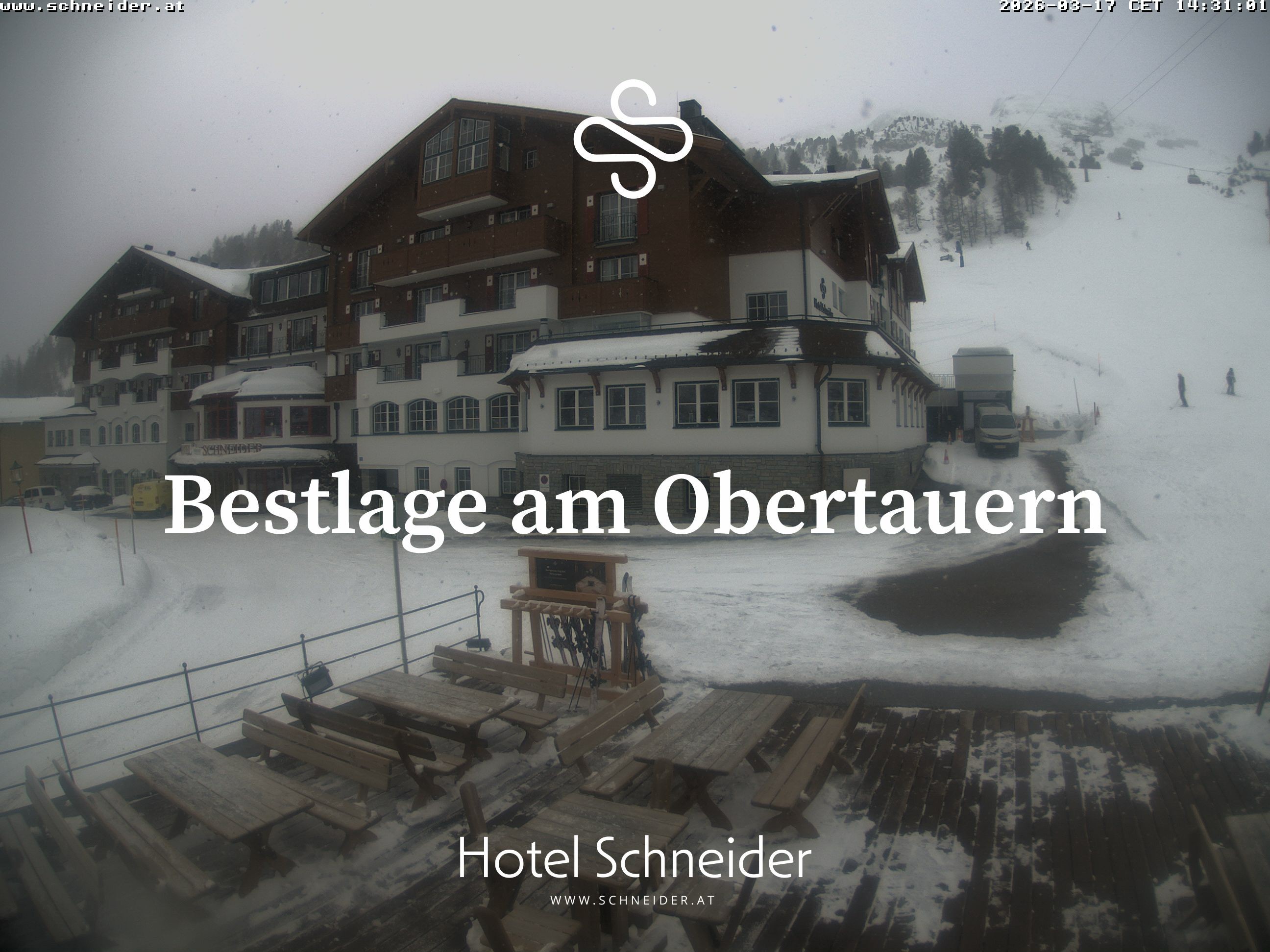Archiv Foto Webcam Obertauern: Blick aufs Hotel Schneider