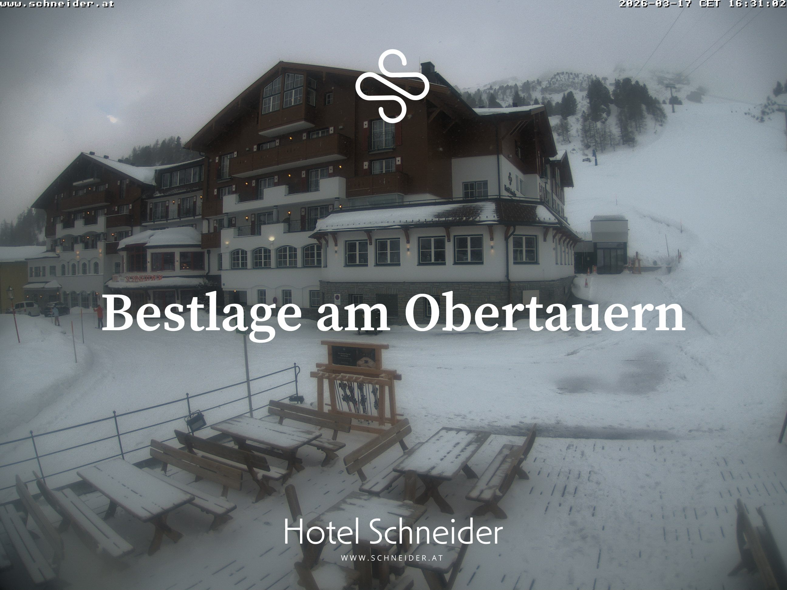 Archiv Foto Webcam Obertauern: Blick aufs Hotel Schneider