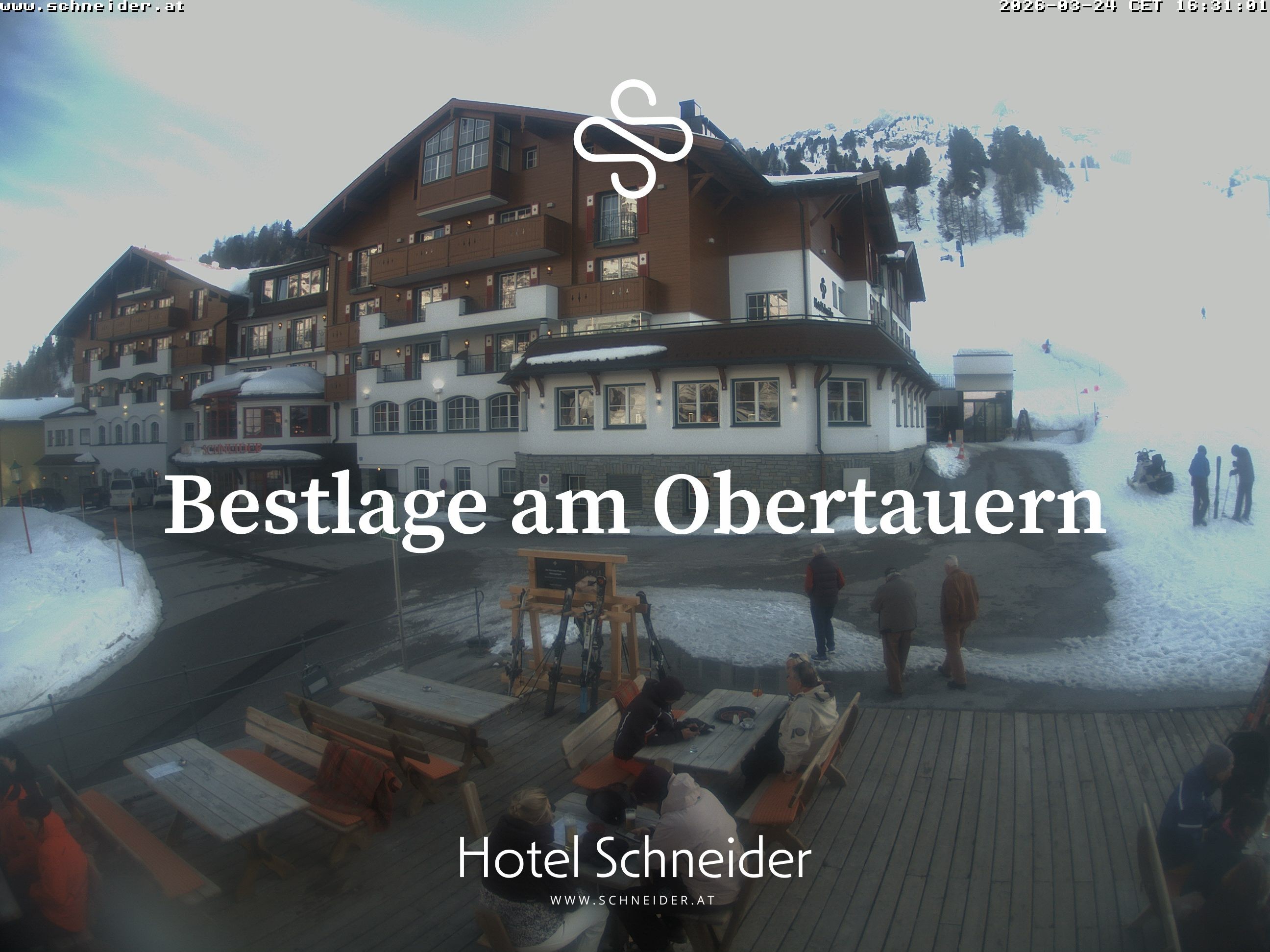 Archiv Foto Webcam Obertauern: Blick aufs Hotel Schneider
