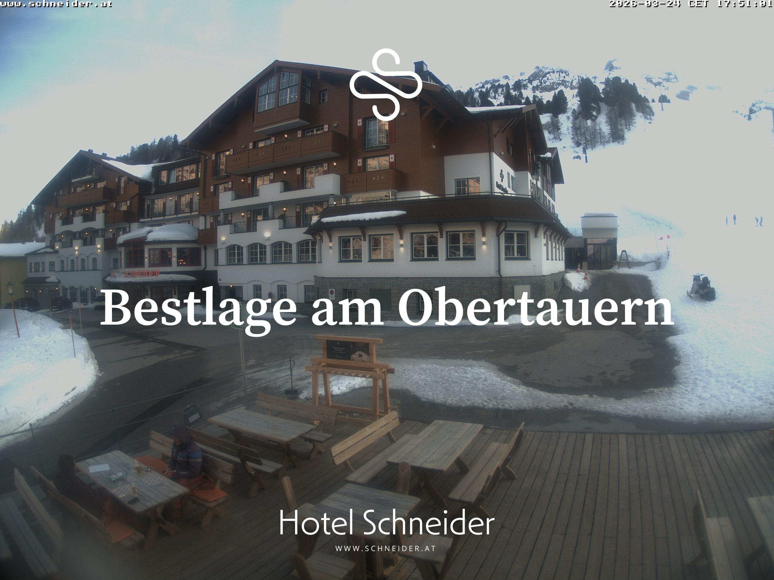Archiv Foto Webcam Obertauern: Blick aufs Hotel Schneider