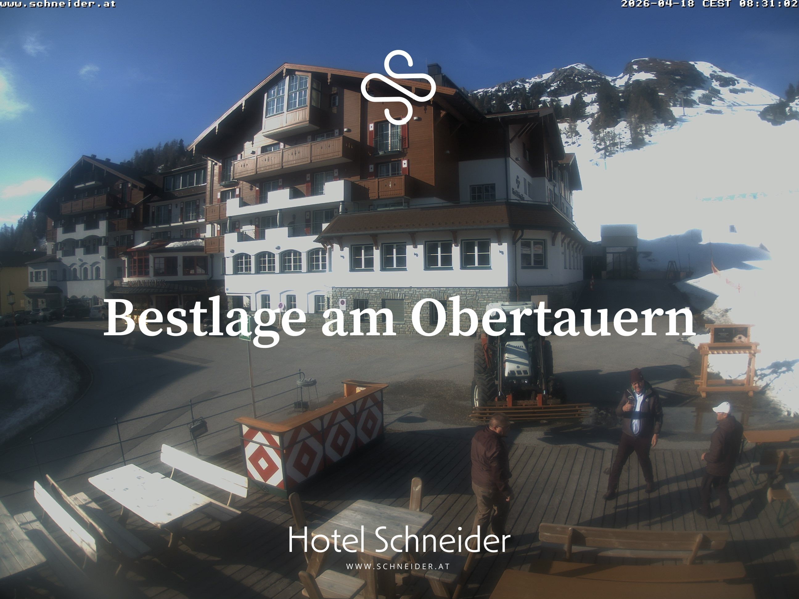 Archiv Foto Webcam Obertauern: Blick aufs Hotel Schneider