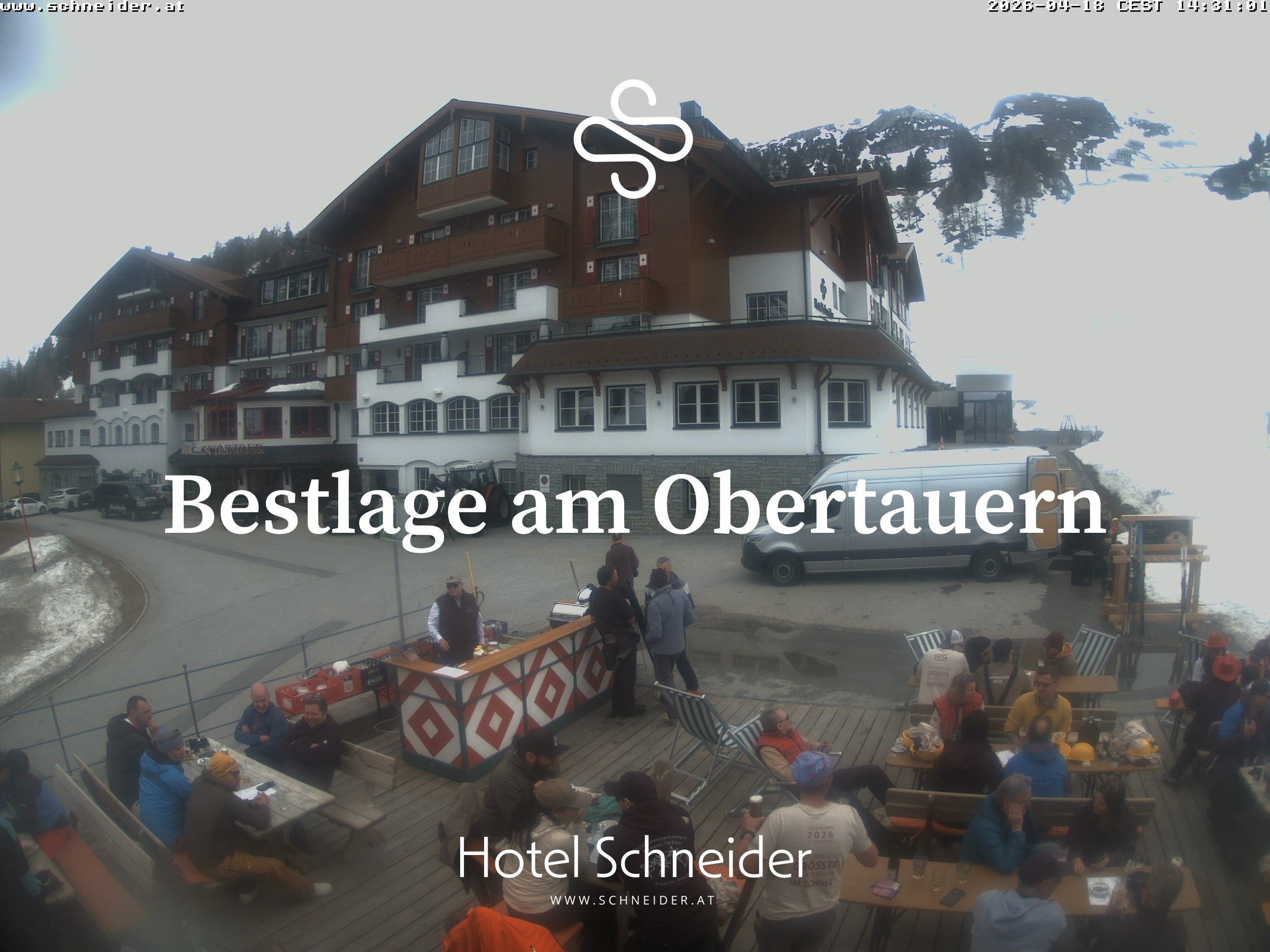 Archiv Foto Webcam Obertauern: Blick aufs Hotel Schneider