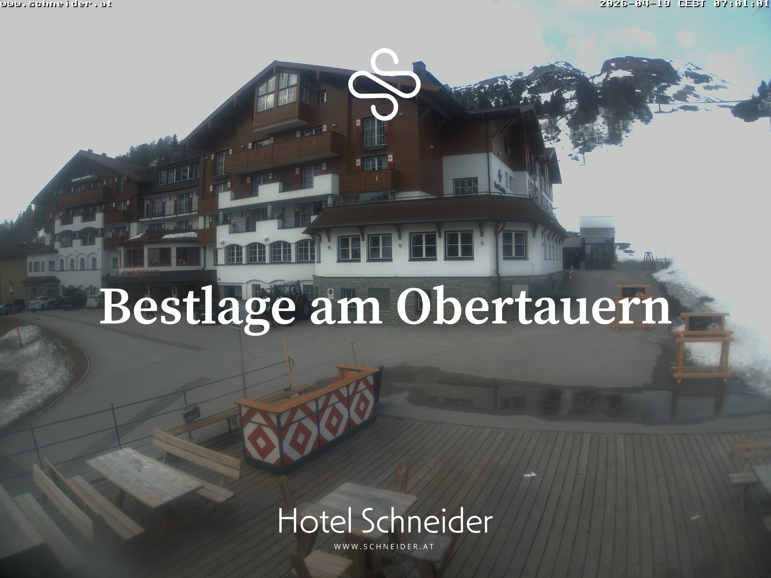 Archiv Foto Webcam Obertauern: Blick aufs Hotel Schneider