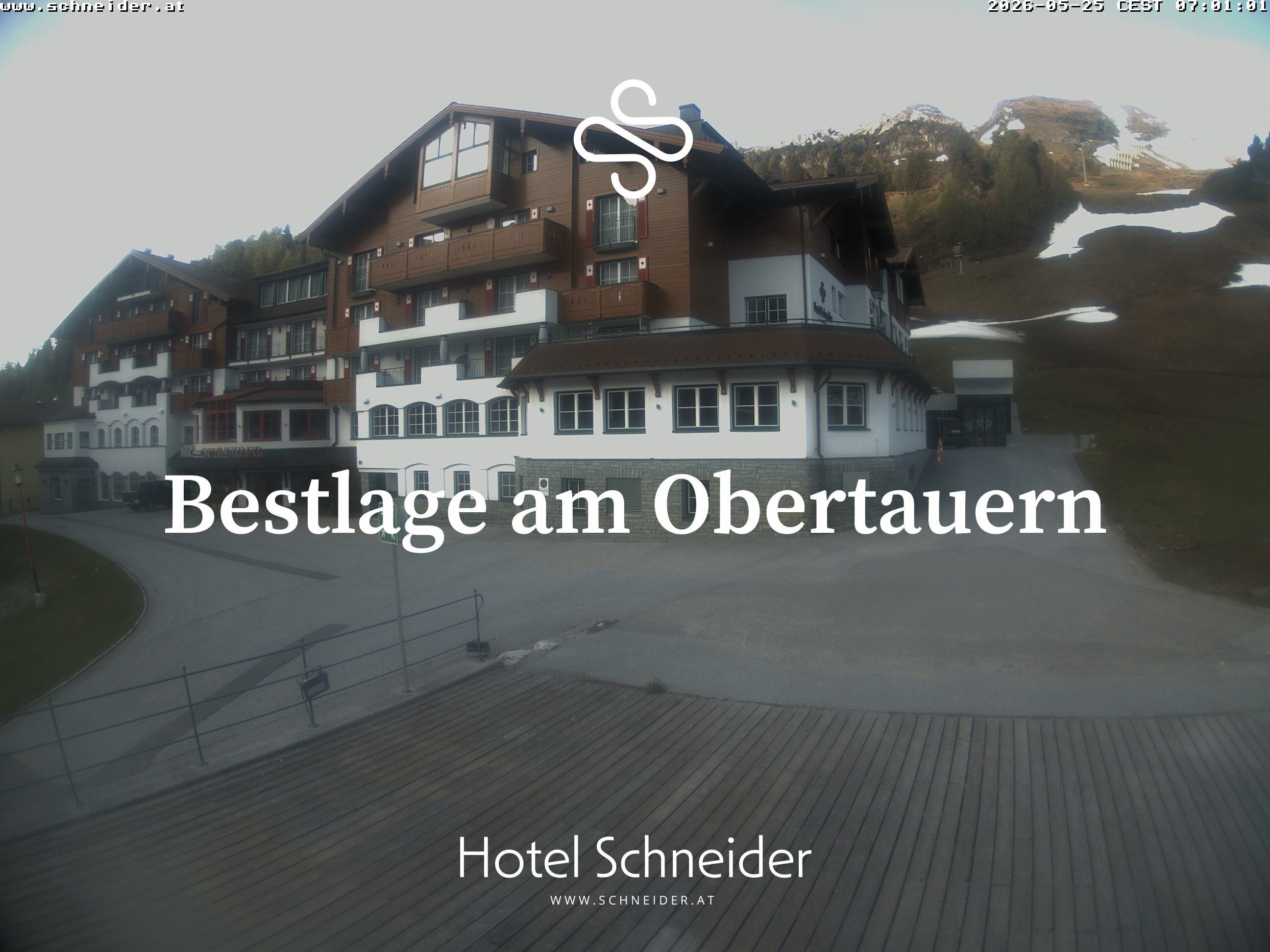 Archiv Foto Webcam Obertauern: Blick aufs Hotel Schneider
