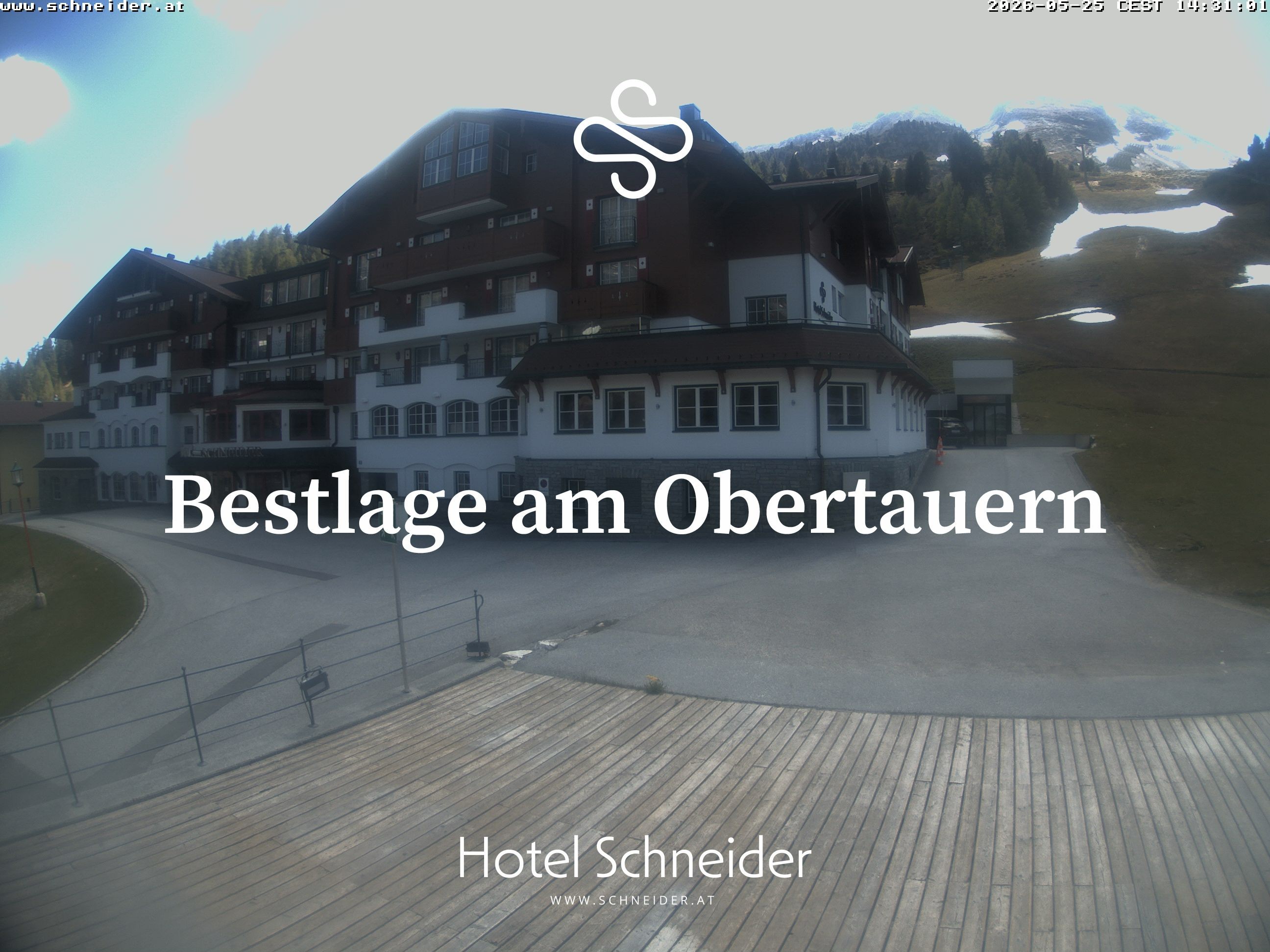 Archiv Foto Webcam Obertauern: Blick aufs Hotel Schneider