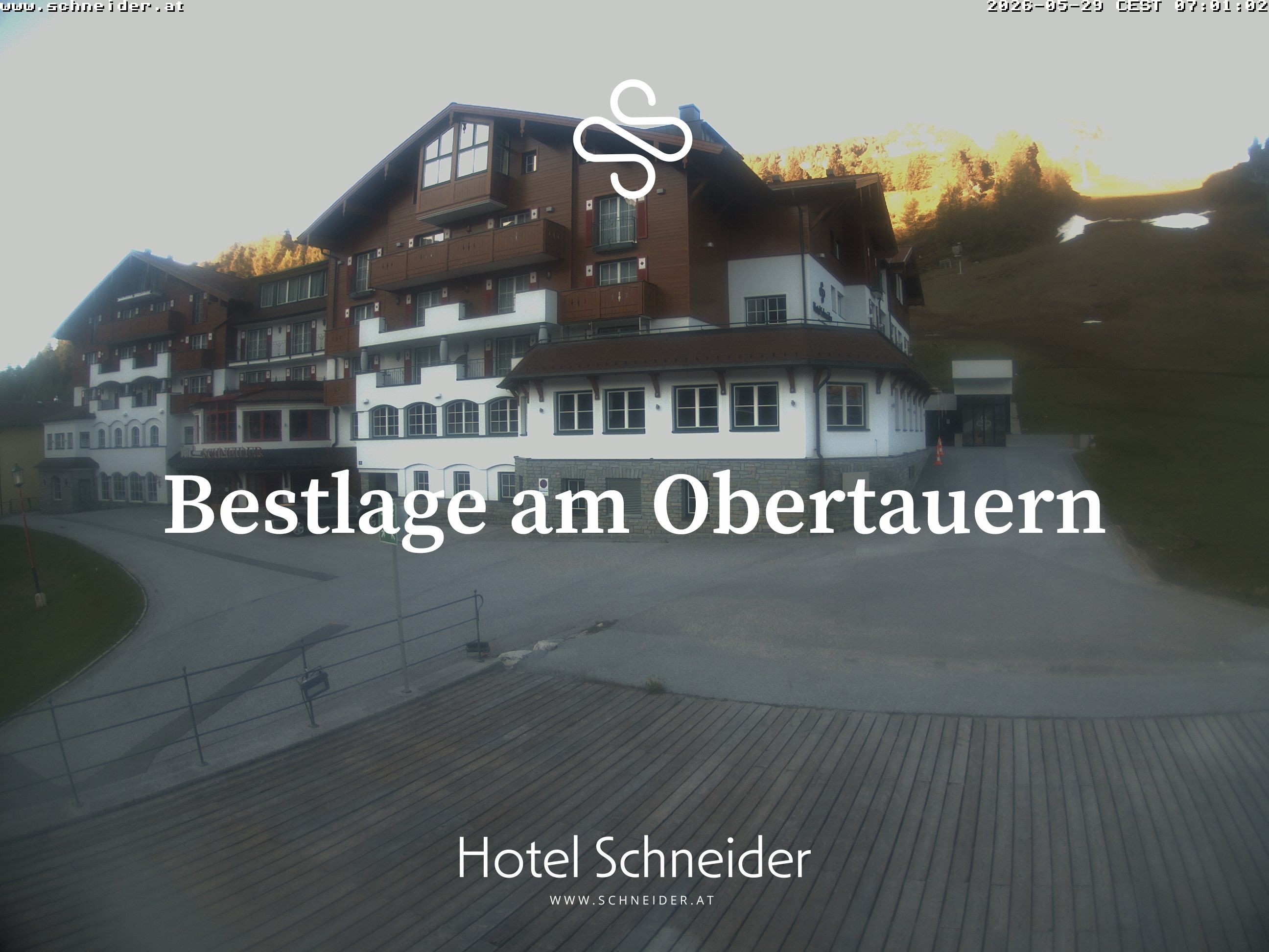 Archiv Foto Webcam Obertauern: Blick aufs Hotel Schneider