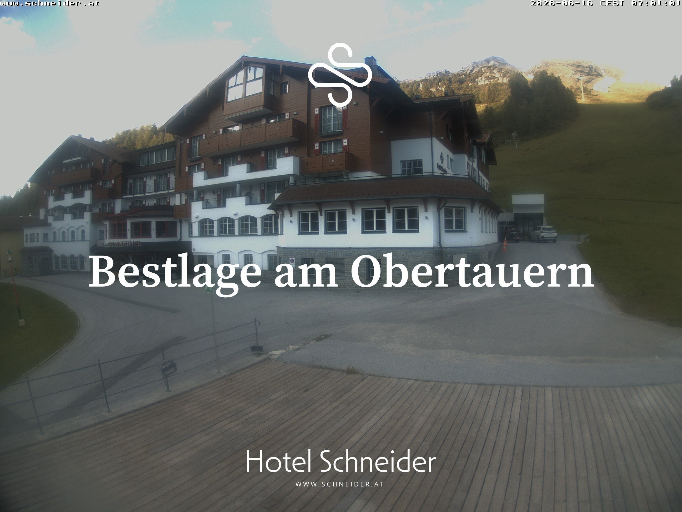 Archiv Foto Webcam Obertauern: Blick aufs Hotel Schneider