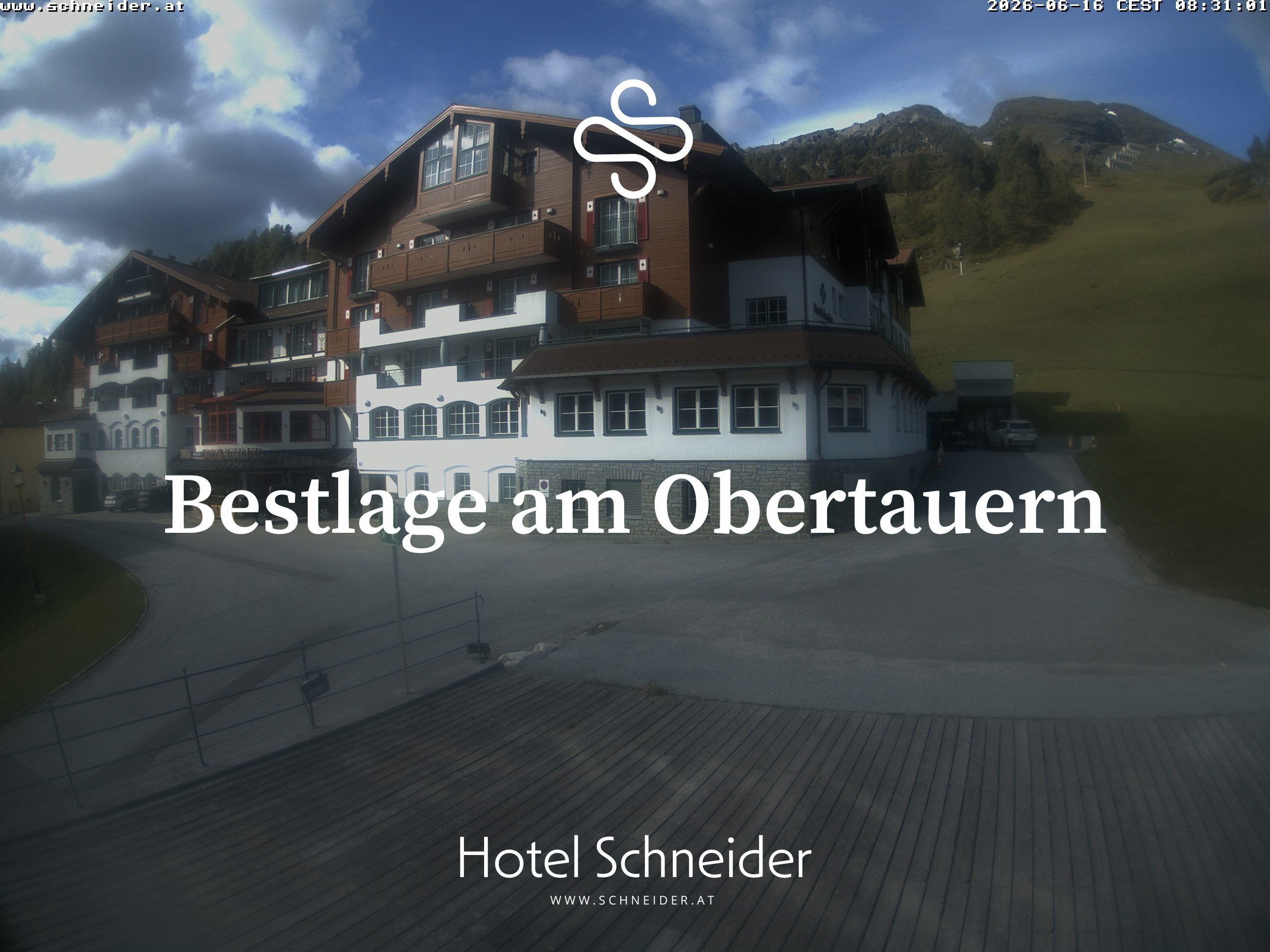 Archiv Foto Webcam Obertauern: Blick aufs Hotel Schneider