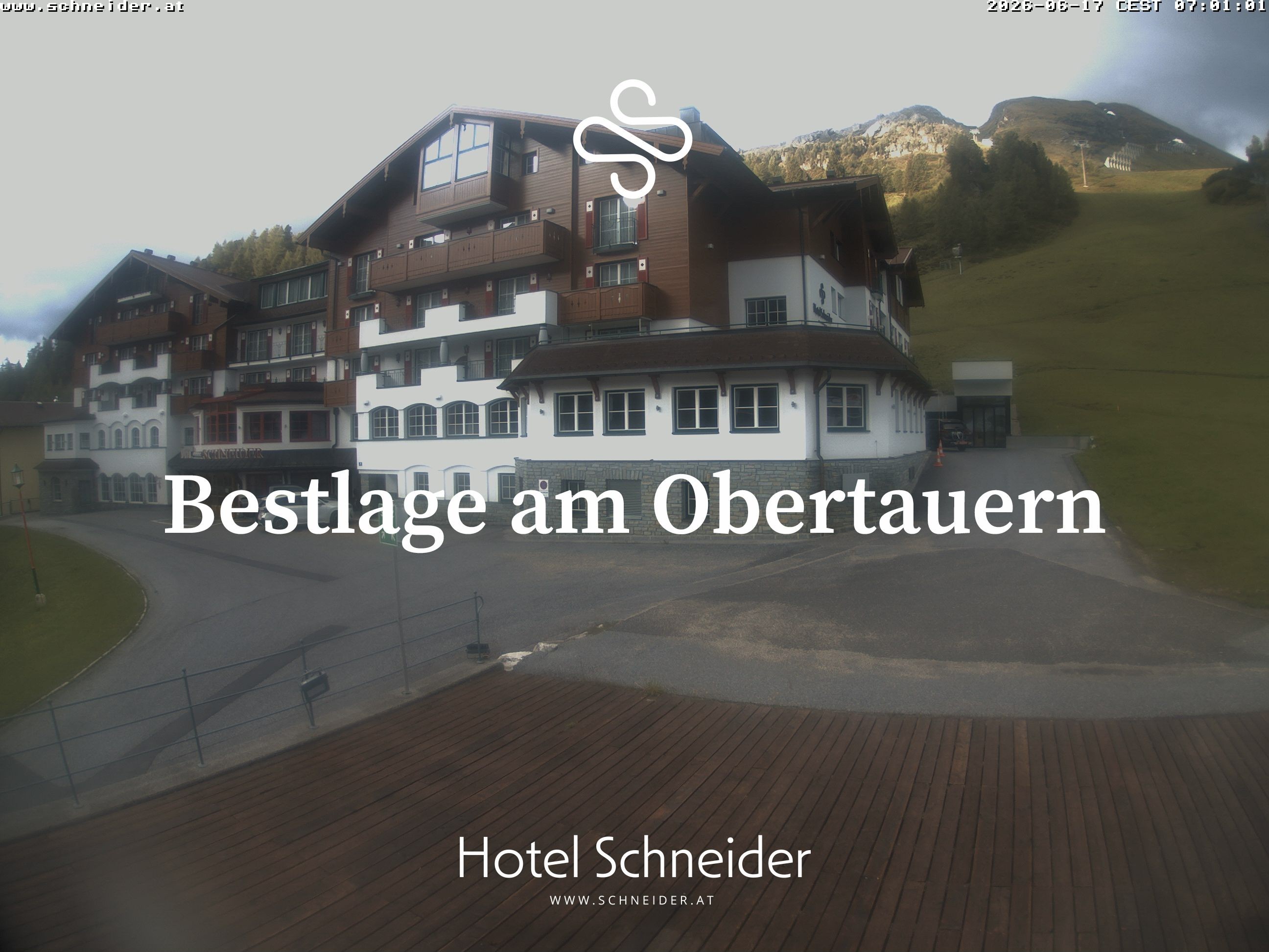 Archiv Foto Webcam Obertauern: Blick aufs Hotel Schneider