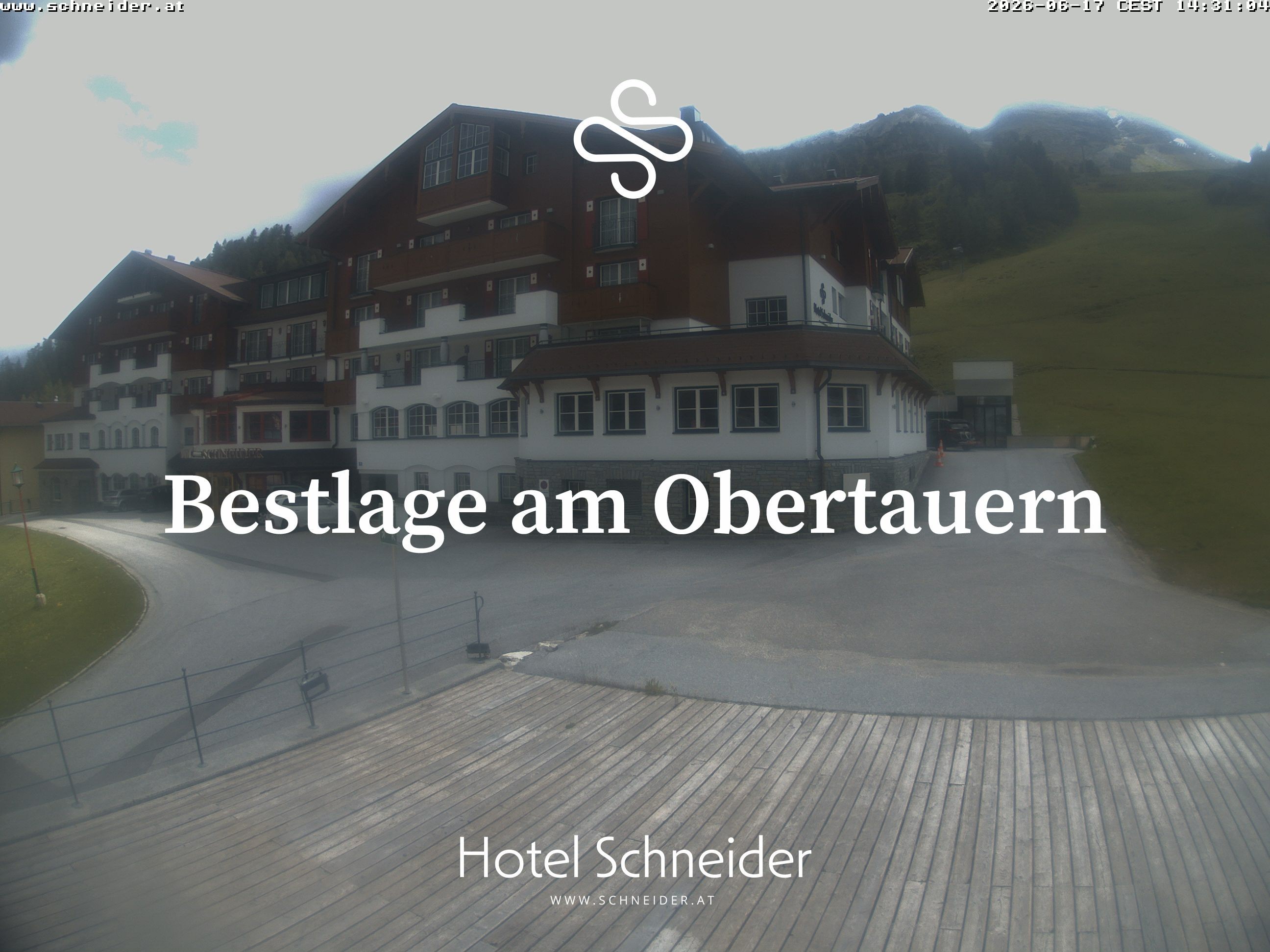 Archiv Foto Webcam Obertauern: Blick aufs Hotel Schneider