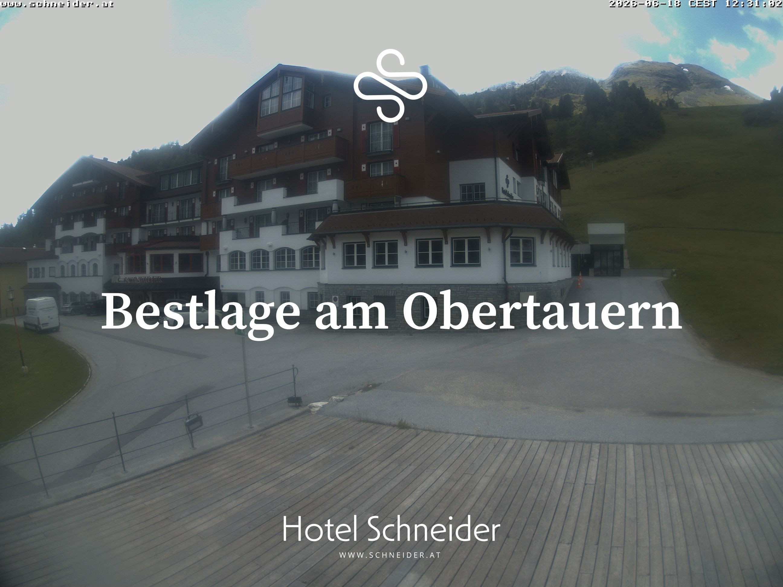 Archiv Foto Webcam Obertauern: Blick aufs Hotel Schneider