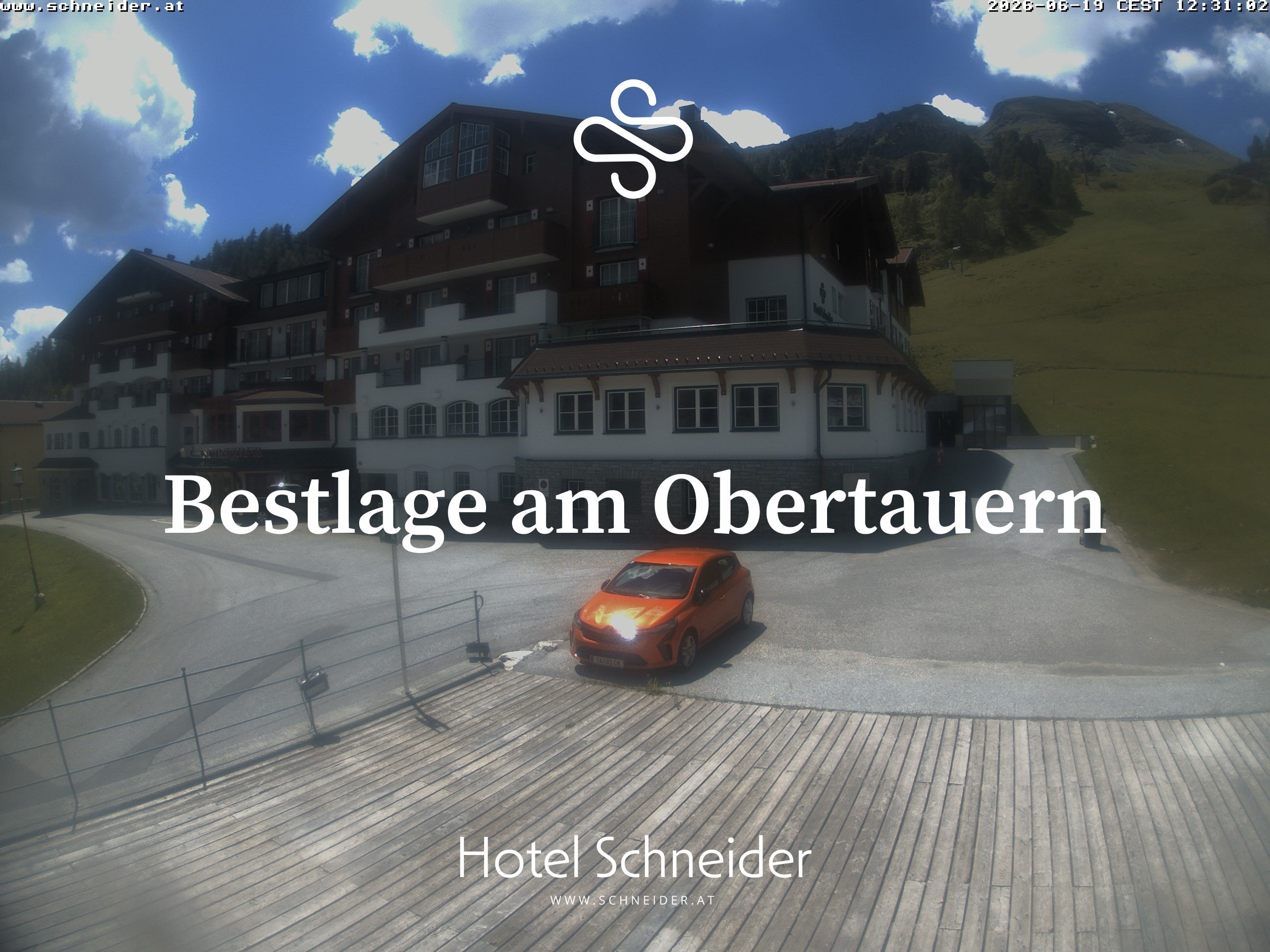 Archiv Foto Webcam Obertauern: Blick aufs Hotel Schneider
