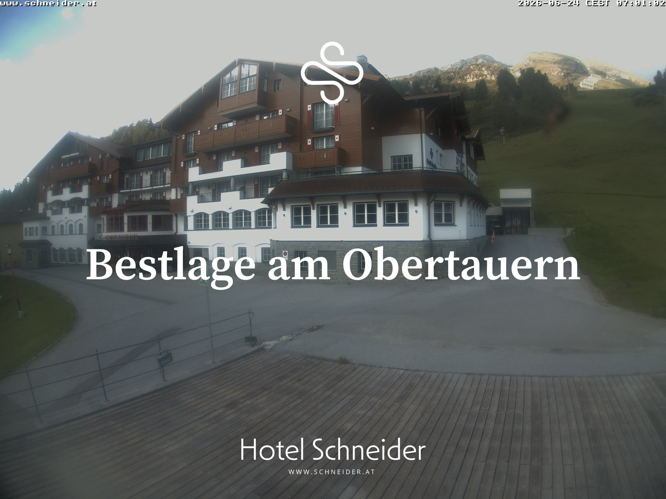 Archiv Foto Webcam Obertauern: Blick aufs Hotel Schneider