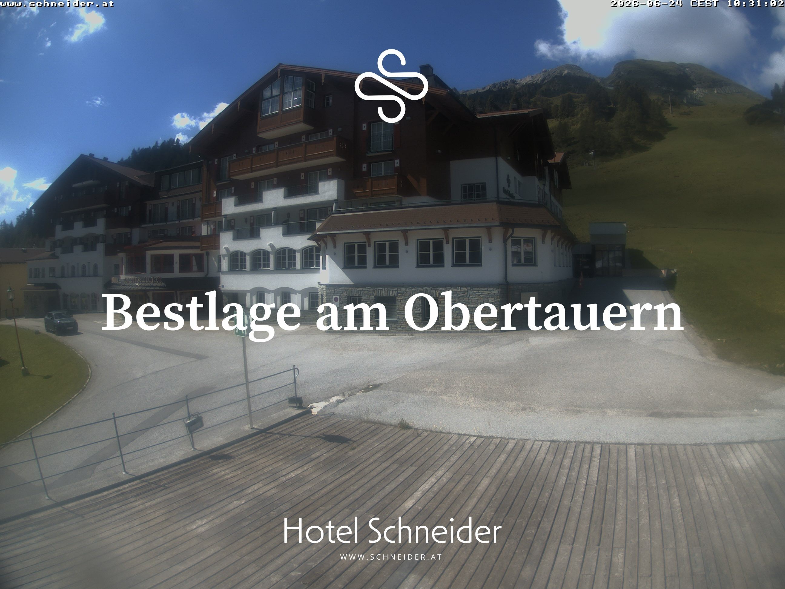 Archiv Foto Webcam Obertauern: Blick aufs Hotel Schneider