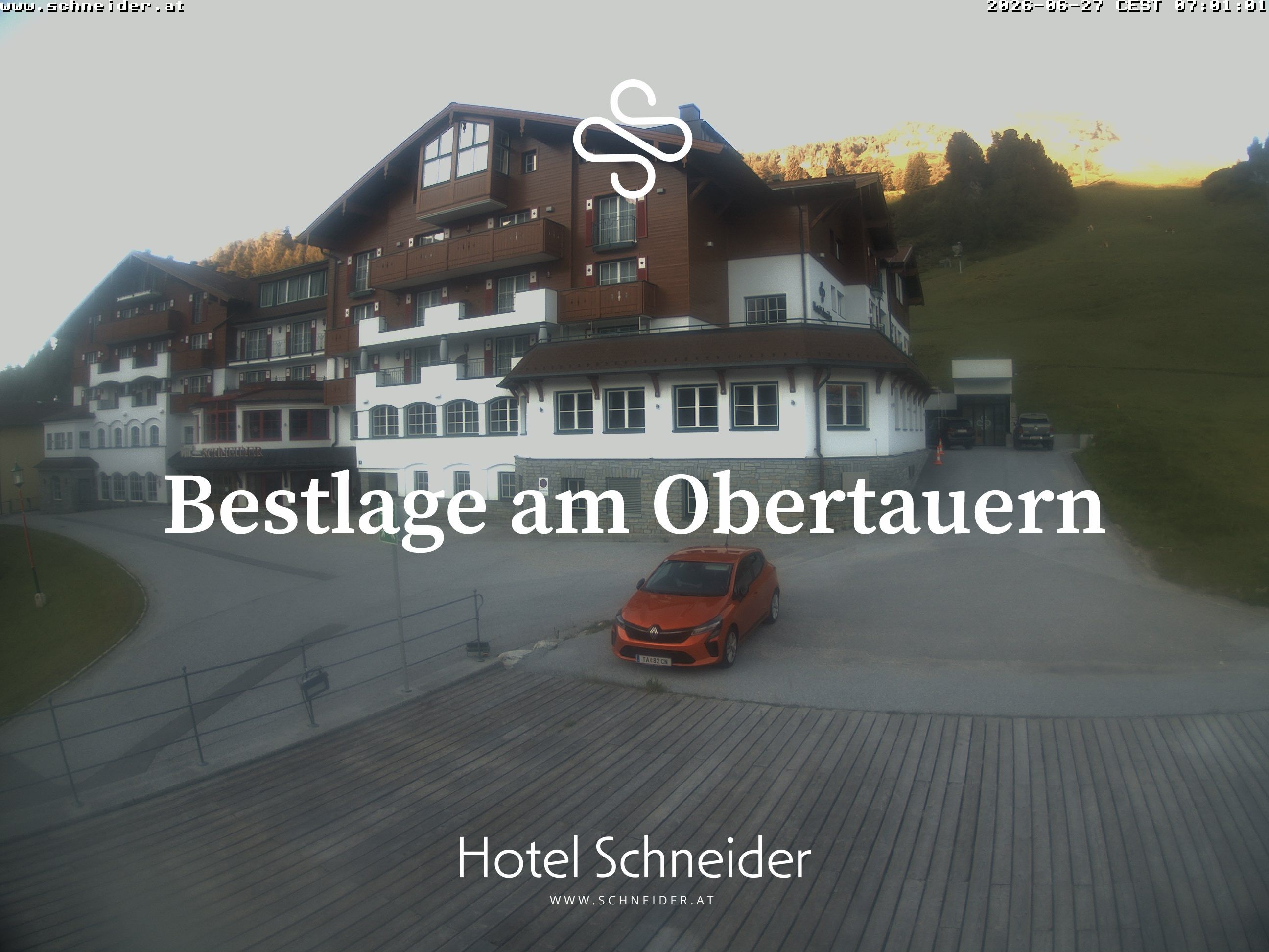 Archiv Foto Webcam Obertauern: Blick aufs Hotel Schneider