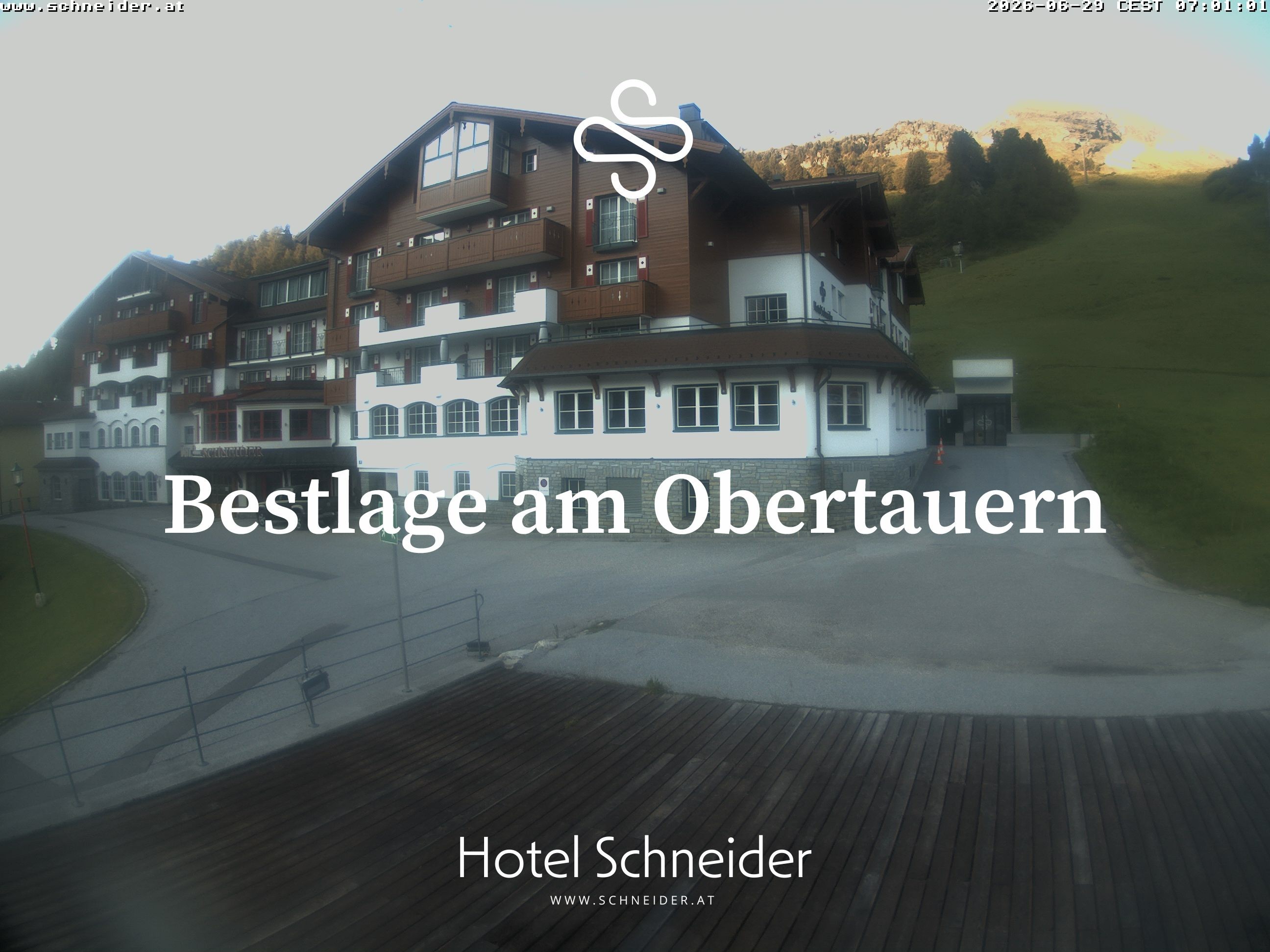 Archiv Foto Webcam Obertauern: Blick aufs Hotel Schneider